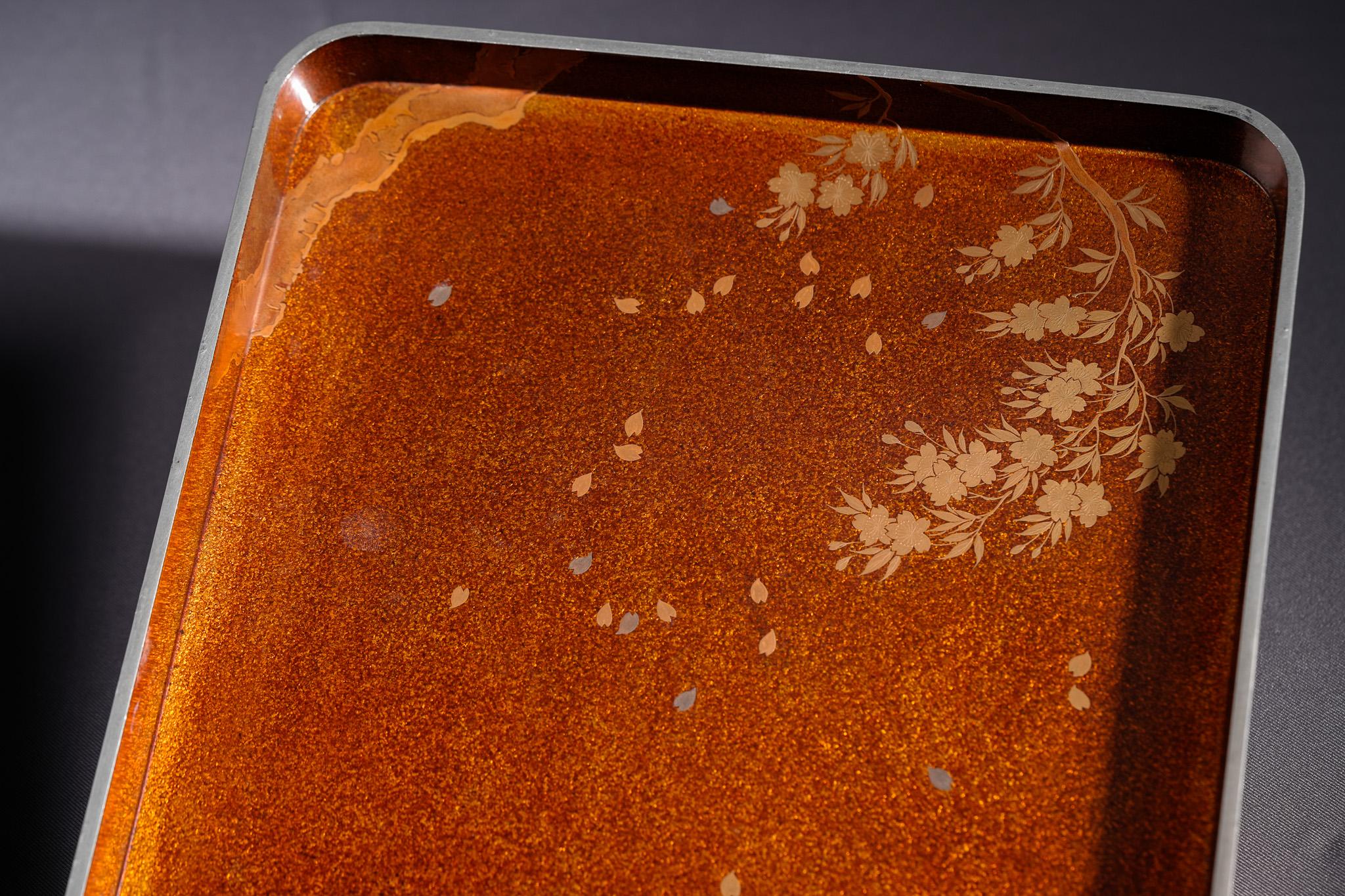 Edo-Goldlack-Schreibkasten mit Samurai-Krieger, Makie Suzuribako im Angebot 1