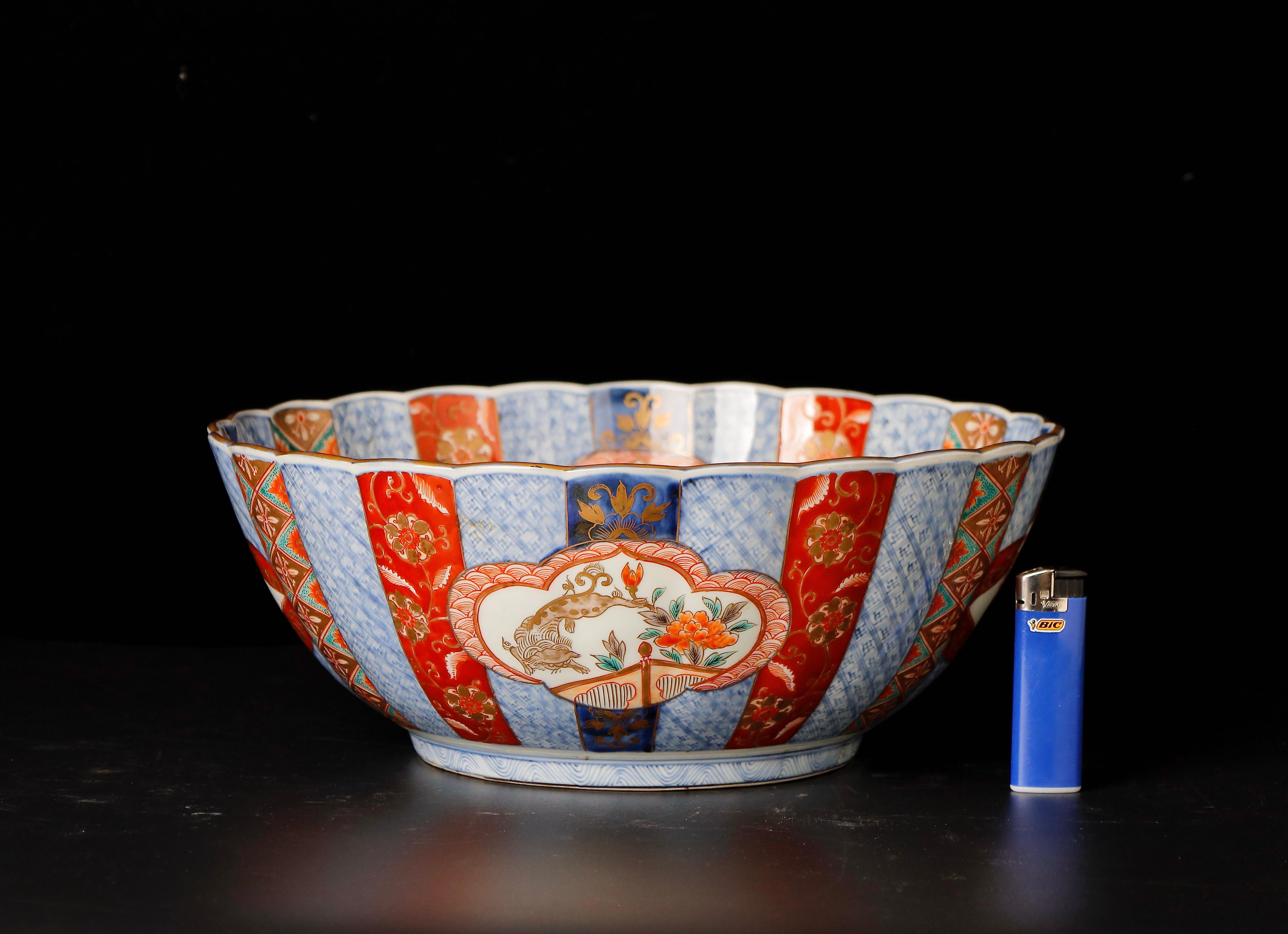 Edo P. Imari Hand Painted Ribbed Porcelain Bowl For Sale at 1stDibs