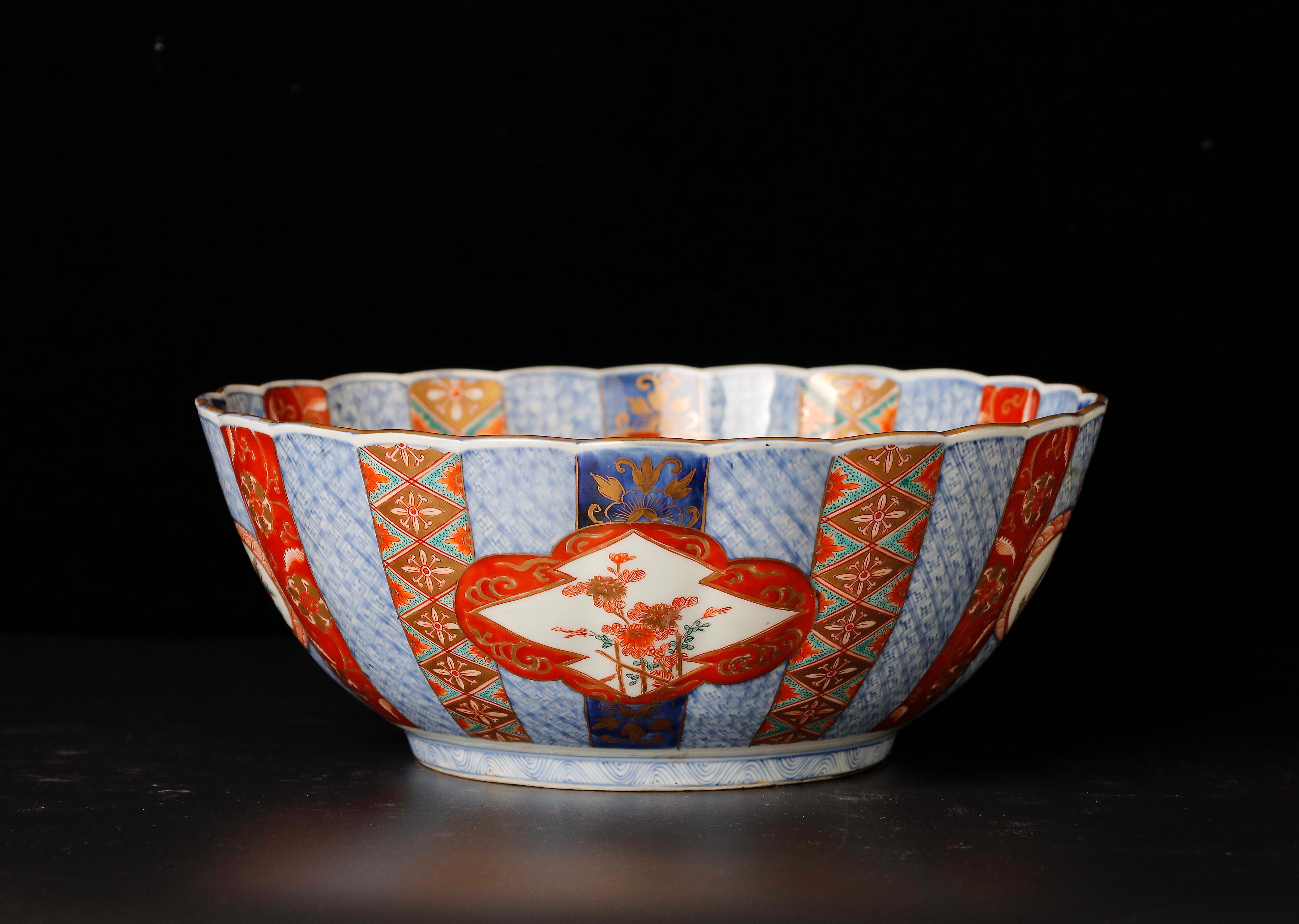 Edo P. Imari Hand Painted Ribbed Porcelain Bowl For Sale at 1stDibs