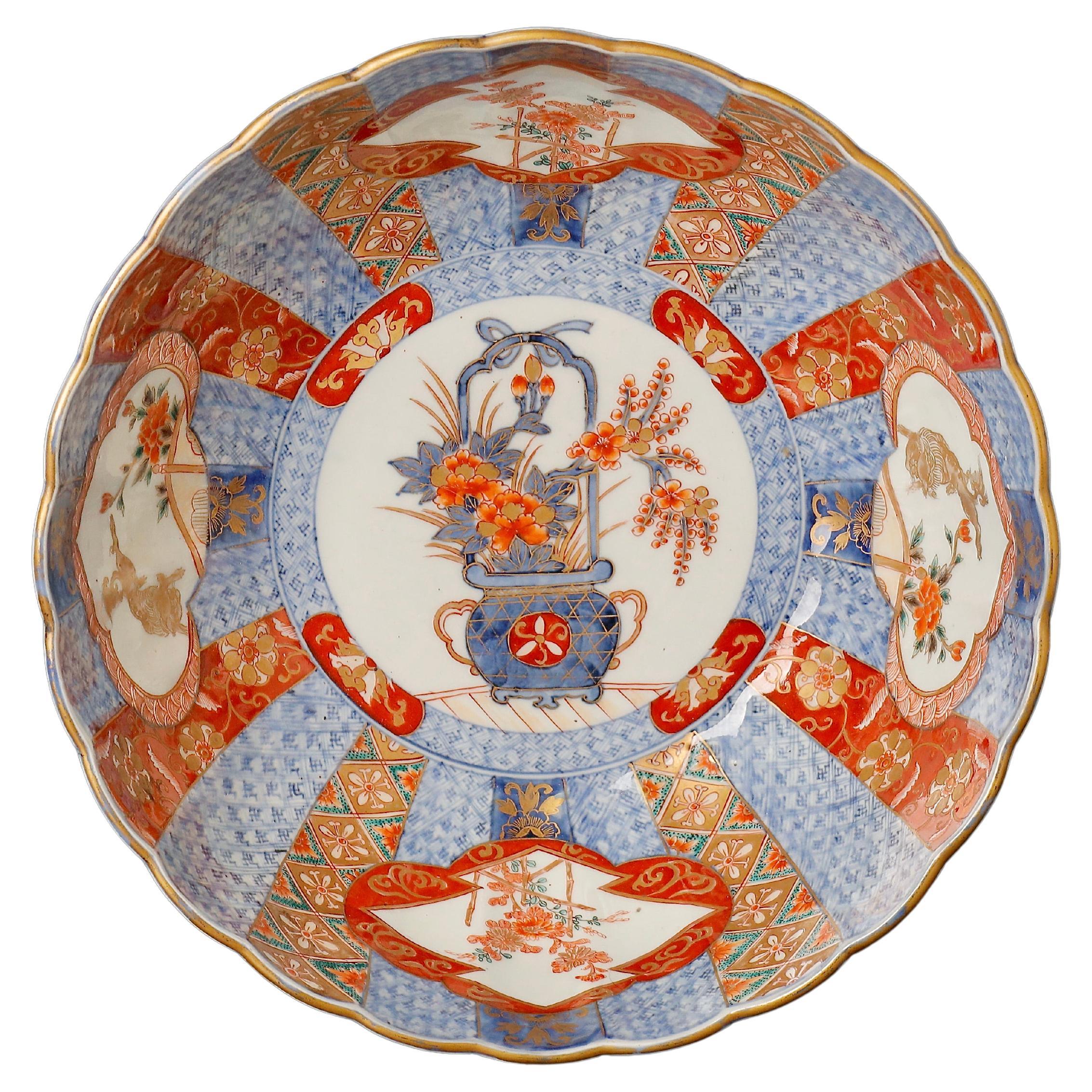 Edo P. Imari Hand Painted Ribbed Porcelain Bowl For Sale at 1stDibs