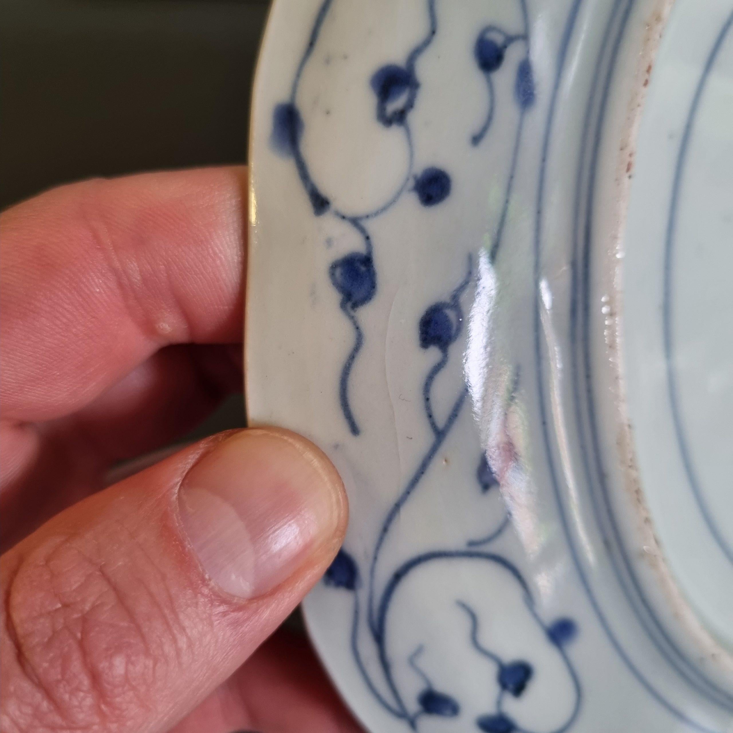 Edo Period 17/18C Japanese Porcelain Dish Polychrome Kakiemon or Arita with Fuku For Sale 6