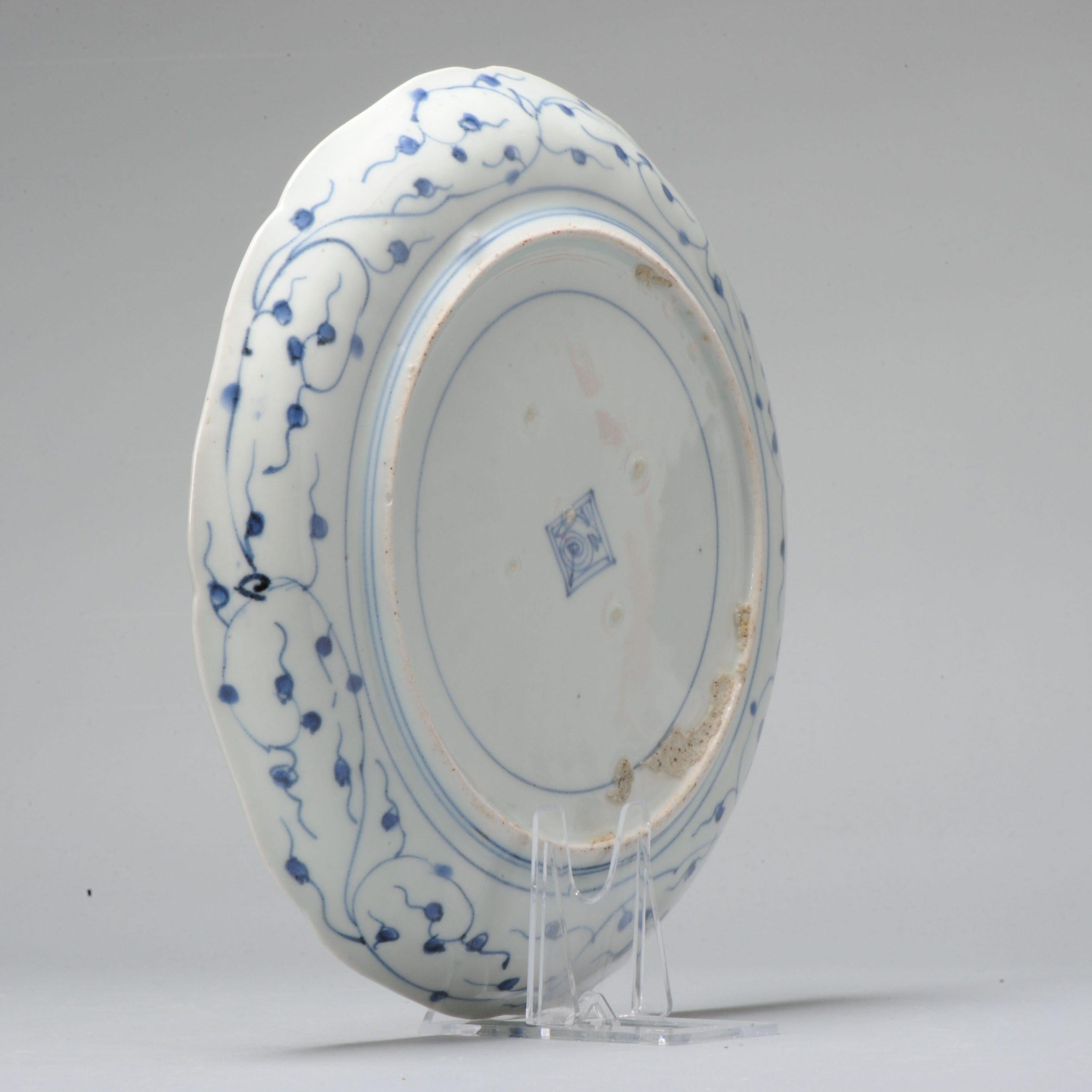 Chinese Edo Period 17/18C Japanese Porcelain Dish Polychrome Kakiemon or Arita with Fuku For Sale