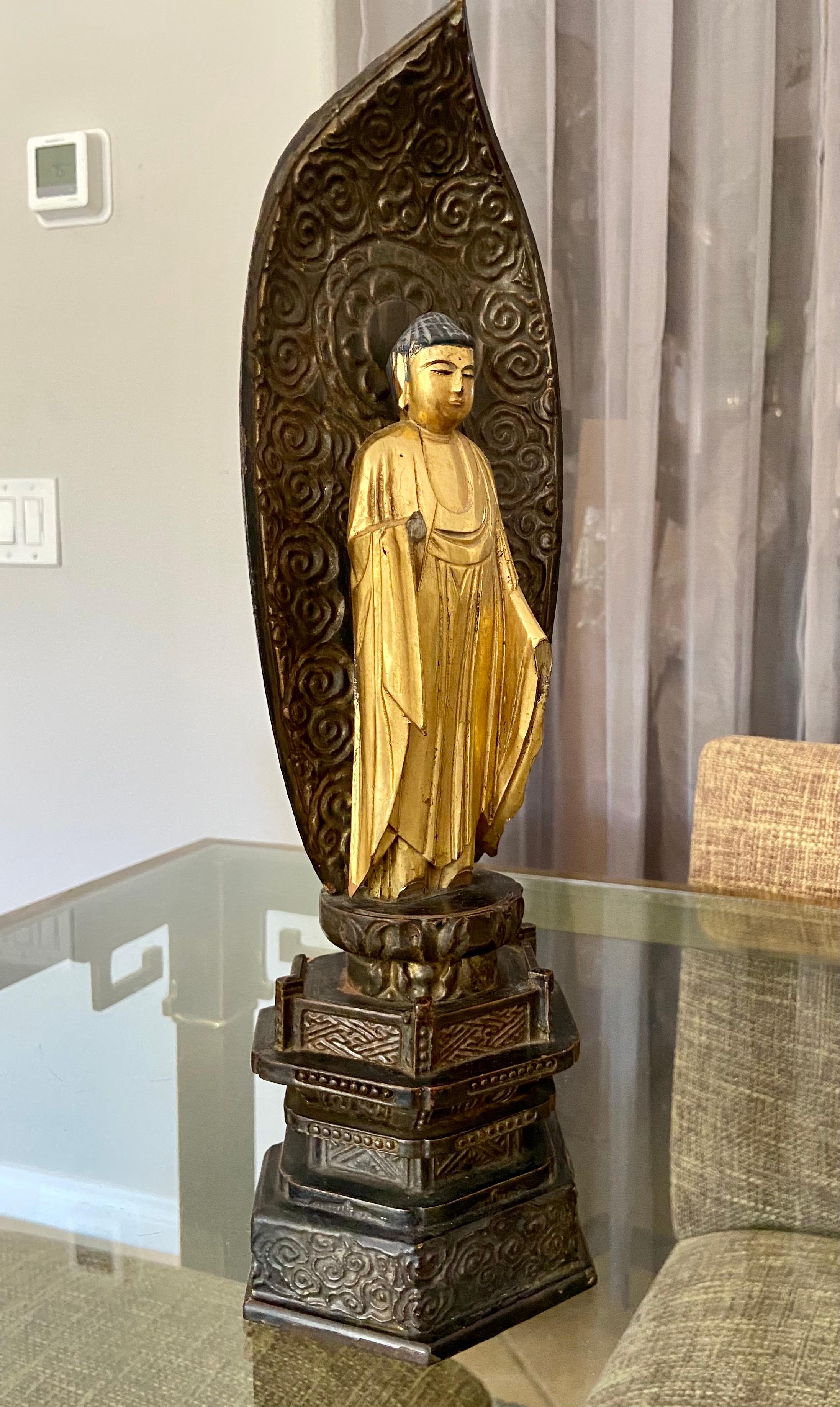Edo Period 19th Century Japanese Gilt Wood Standing Amida Buddha In Good Condition For Sale In Palm Springs, CA