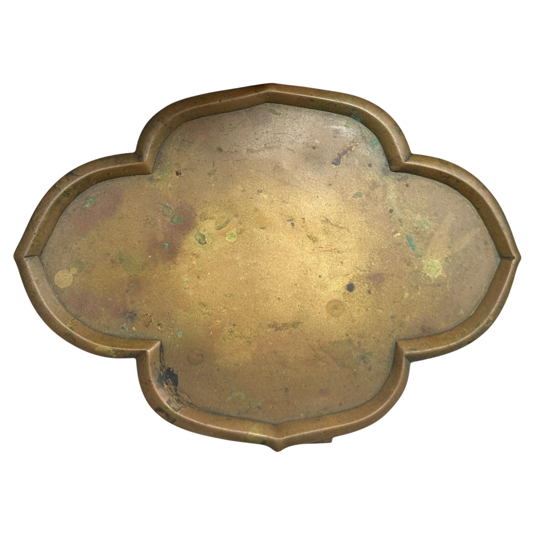 Bronze-Altarständer aus der Edo-Zeit - datiert 1650 (Keian 3), in Auftrag gegeben für Jōrakuji im Angebot
