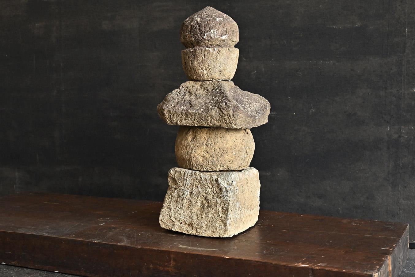 Edo period Japanese antique stone four-tiered tower/1600-1800/Edo/Stone lantern 4