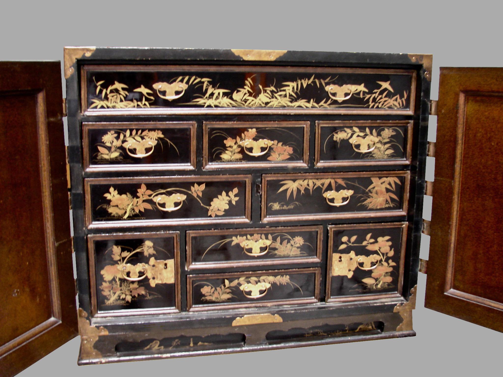 Edo Period Japanese Lacquer Cabinet on English Giltwood Stand 1