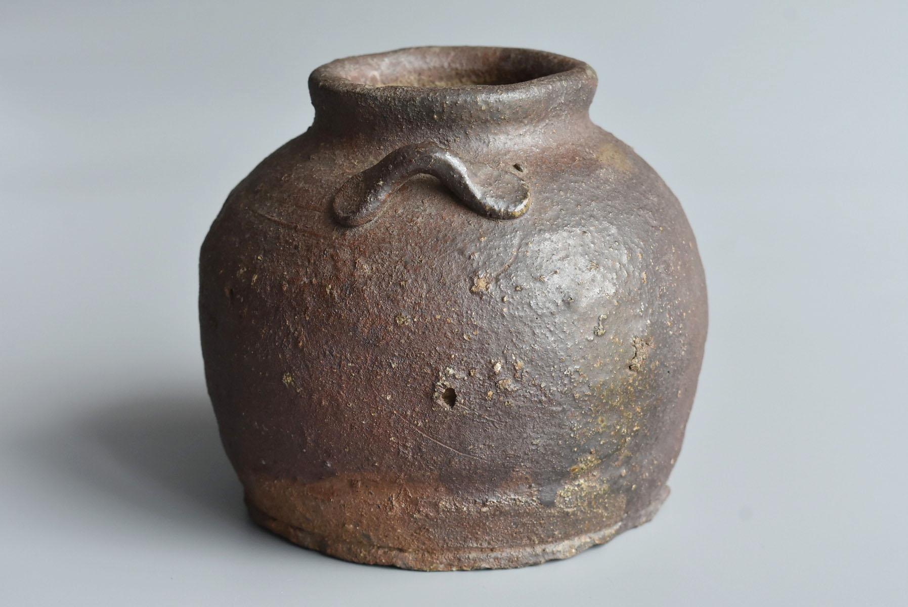 18th Century and Earlier Edo Period Japanese Old Small Jar 