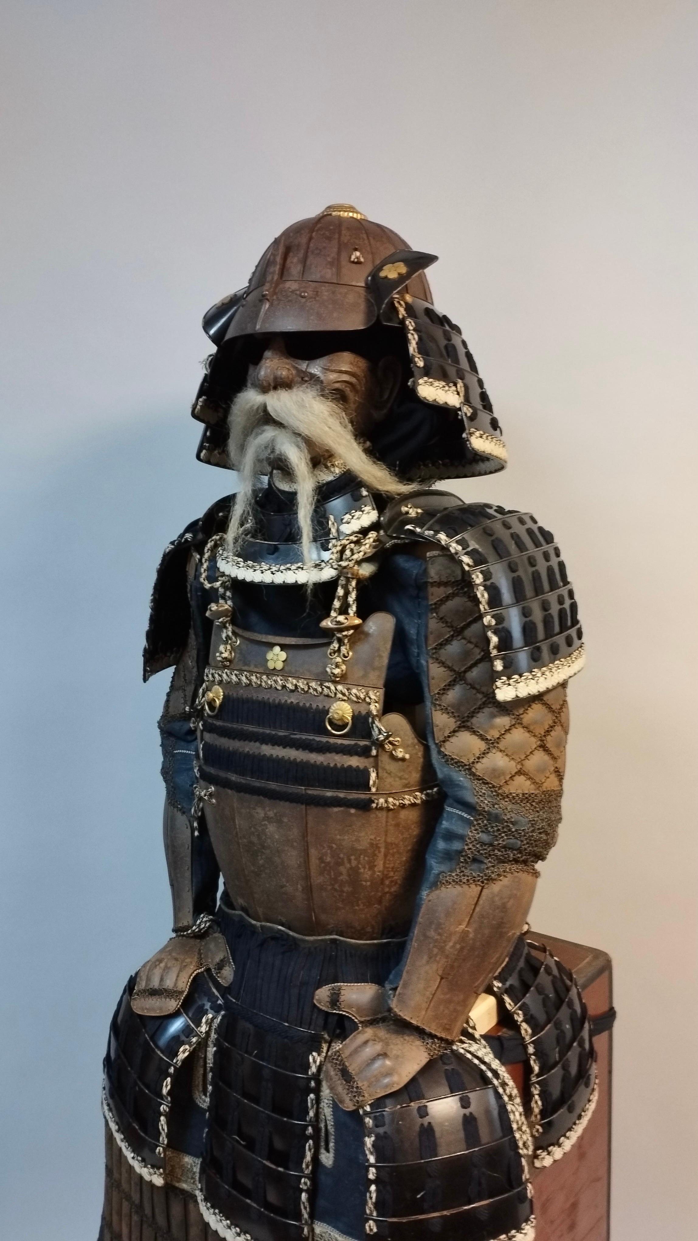 18th Century Edo period samurai full set of armor (yoroi) with unique original helmet For Sale