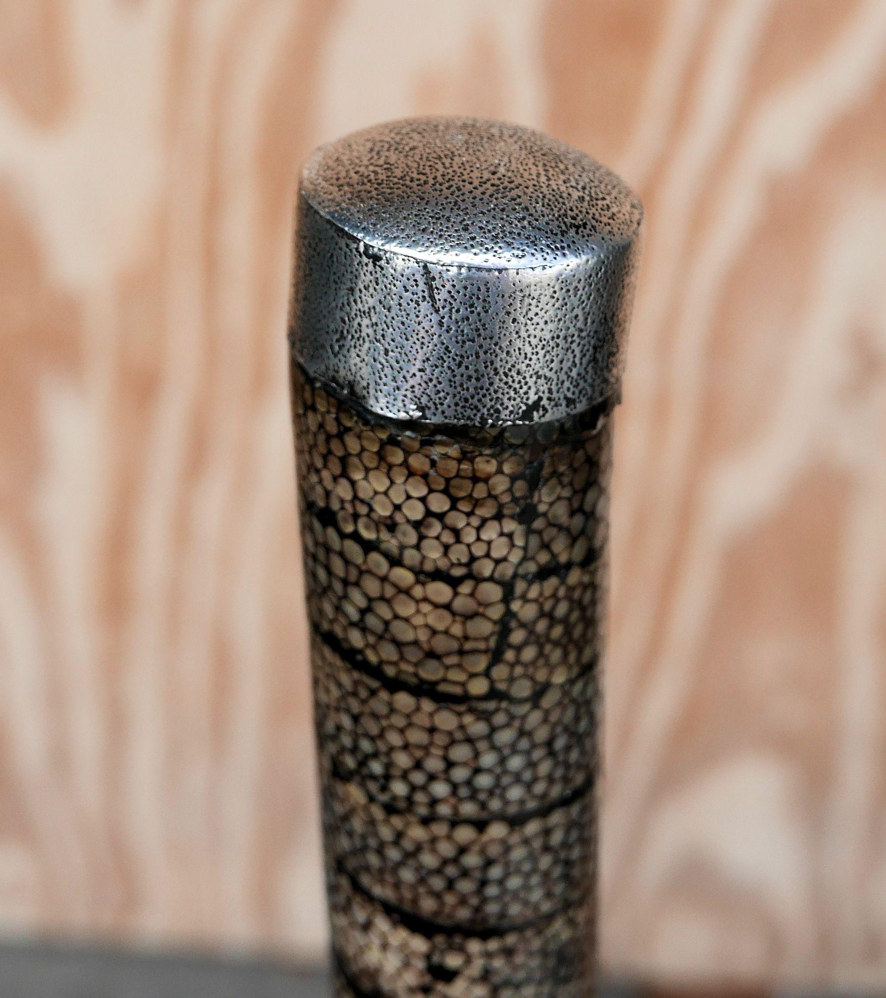 Meiji Period Shagreen Clad Cane with Minamoto Clan Crest In Good Condition For Sale In Kilmarnock, VA