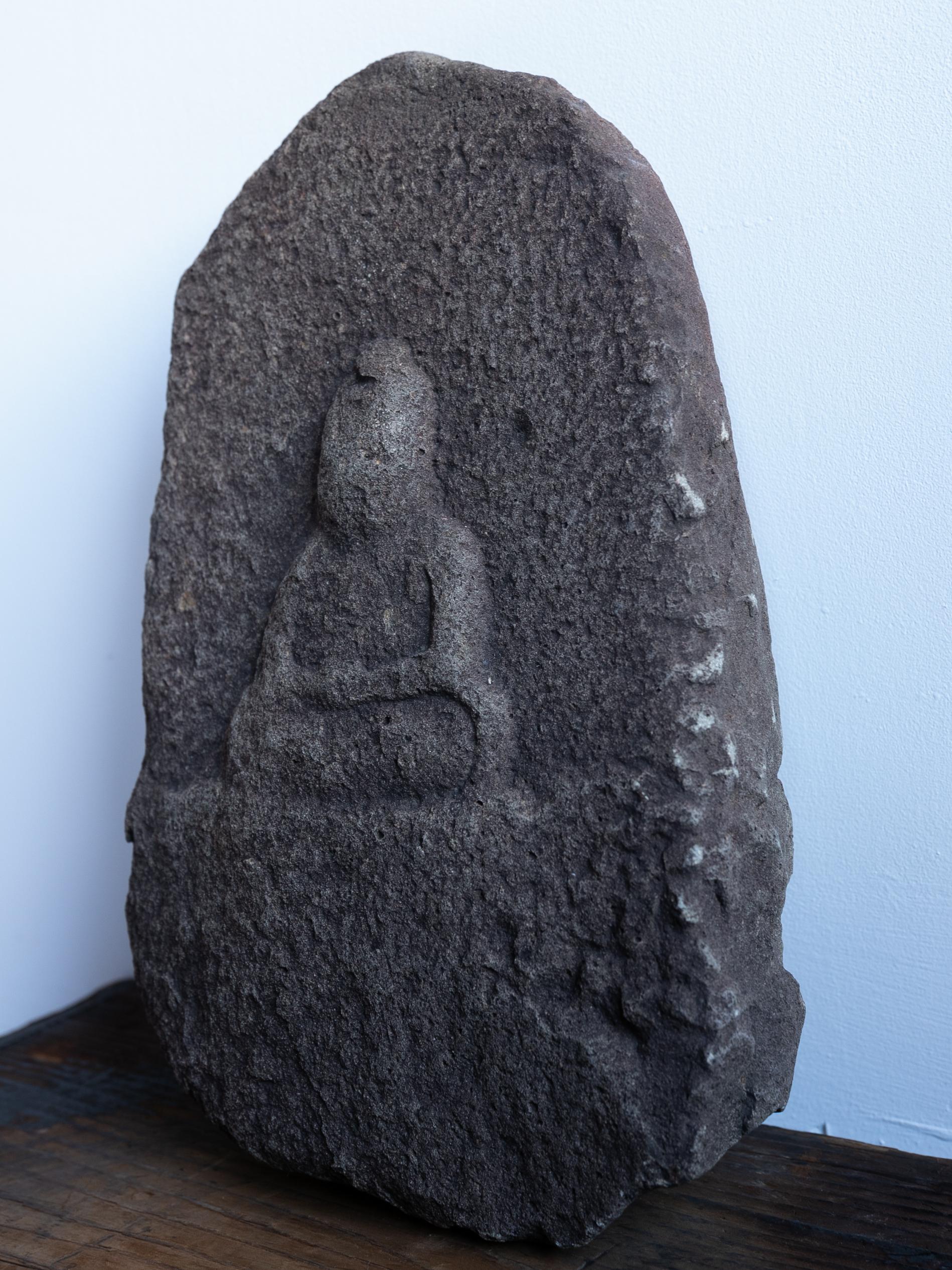 Buda de piedra del periodo Edo/1600/Estatua de Buda japonesa antigua/Ornamento de jardín en Bueno estado para la venta en Sammu-shi, Chiba