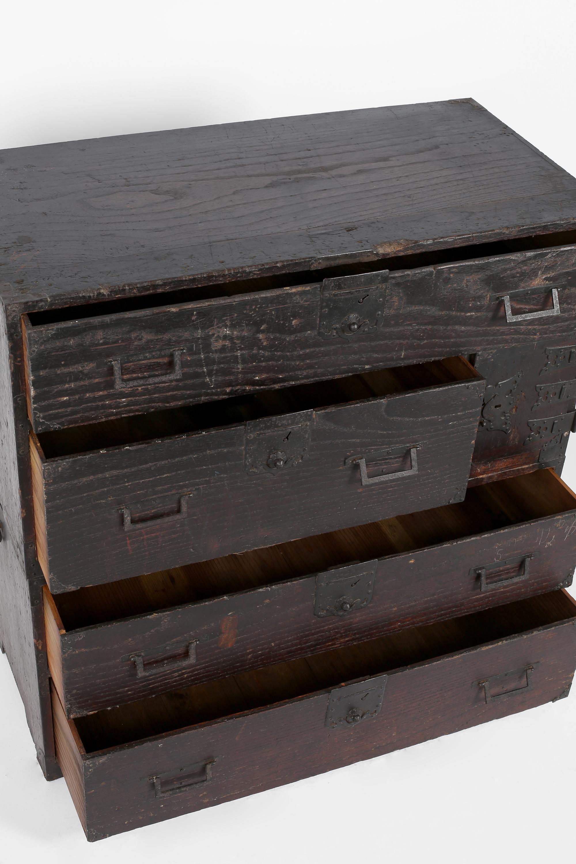 Edo Period Tansu Chest in Cedar and Forged Iron 9