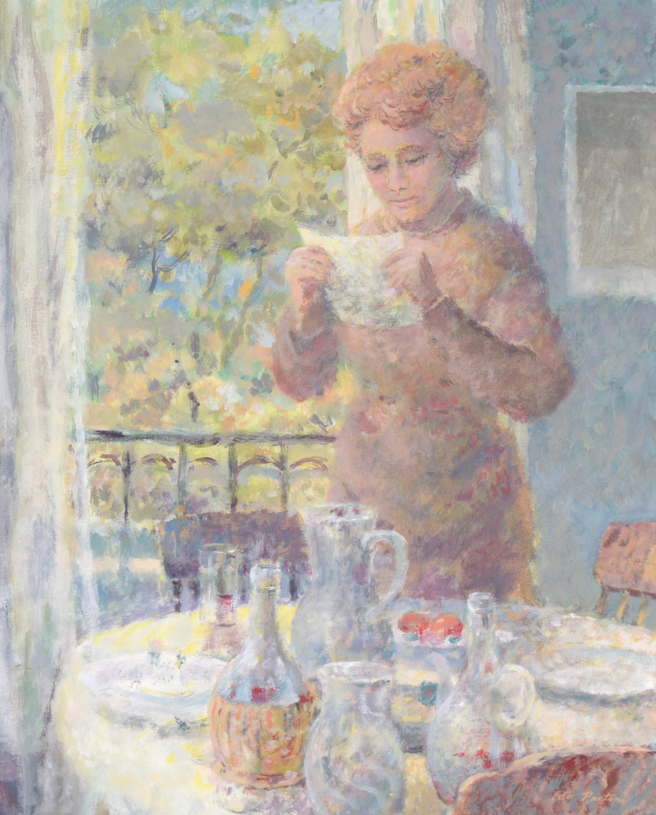Lettura di una lettera vicino al tavolo da pranzo - Figurativa ad olio su tela - Painting di Edo Pratini