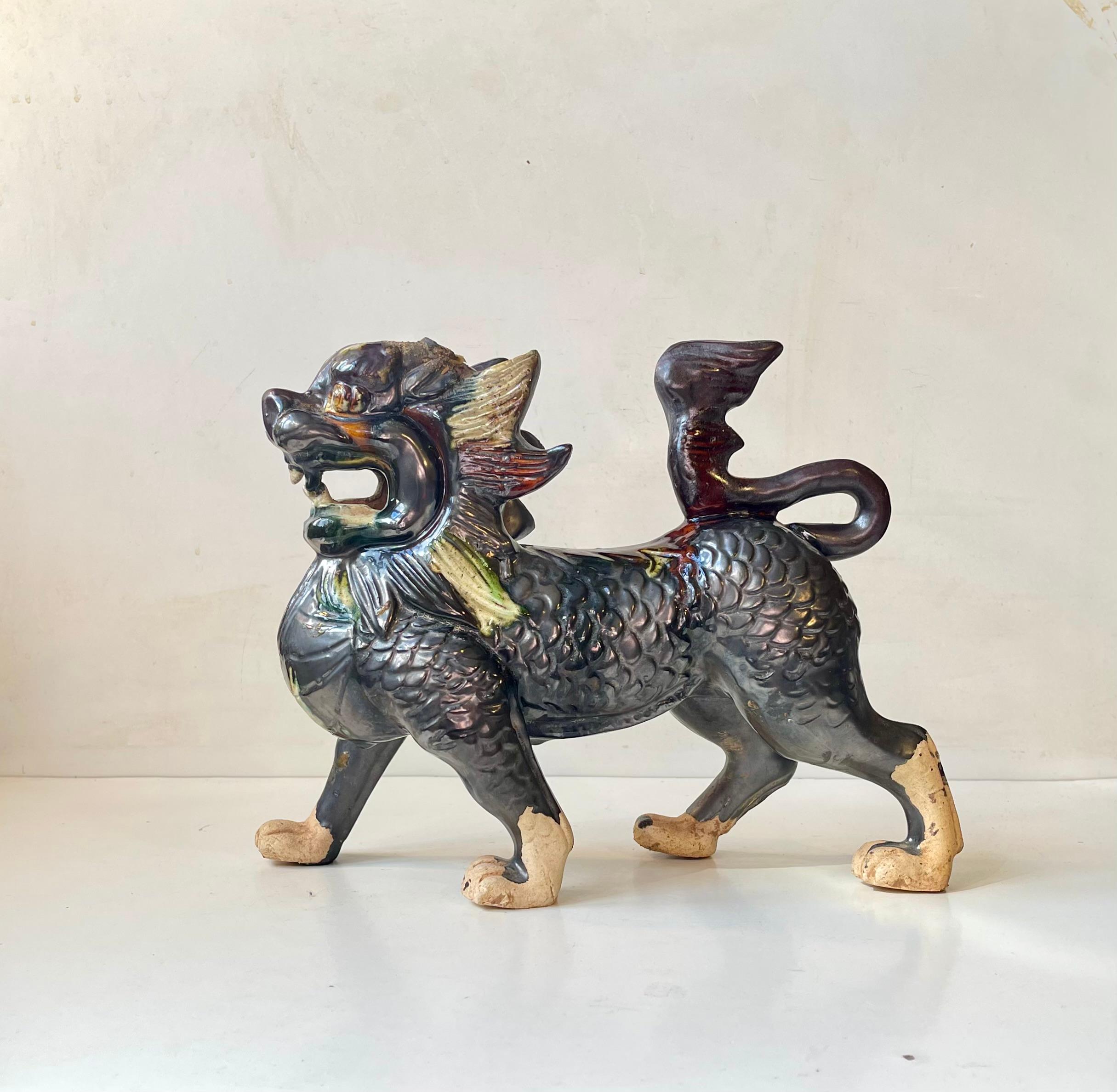 Cane da caccia in stile Edo in ceramica smaltata In condizioni discrete in vendita a Esbjerg, DK