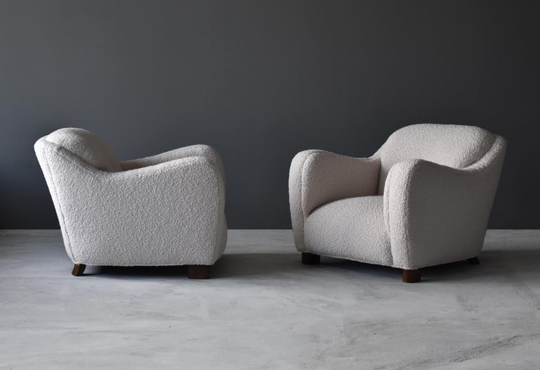 Edoardo Gellner, Lounge Chairs, White Bouclé, Stained Oak