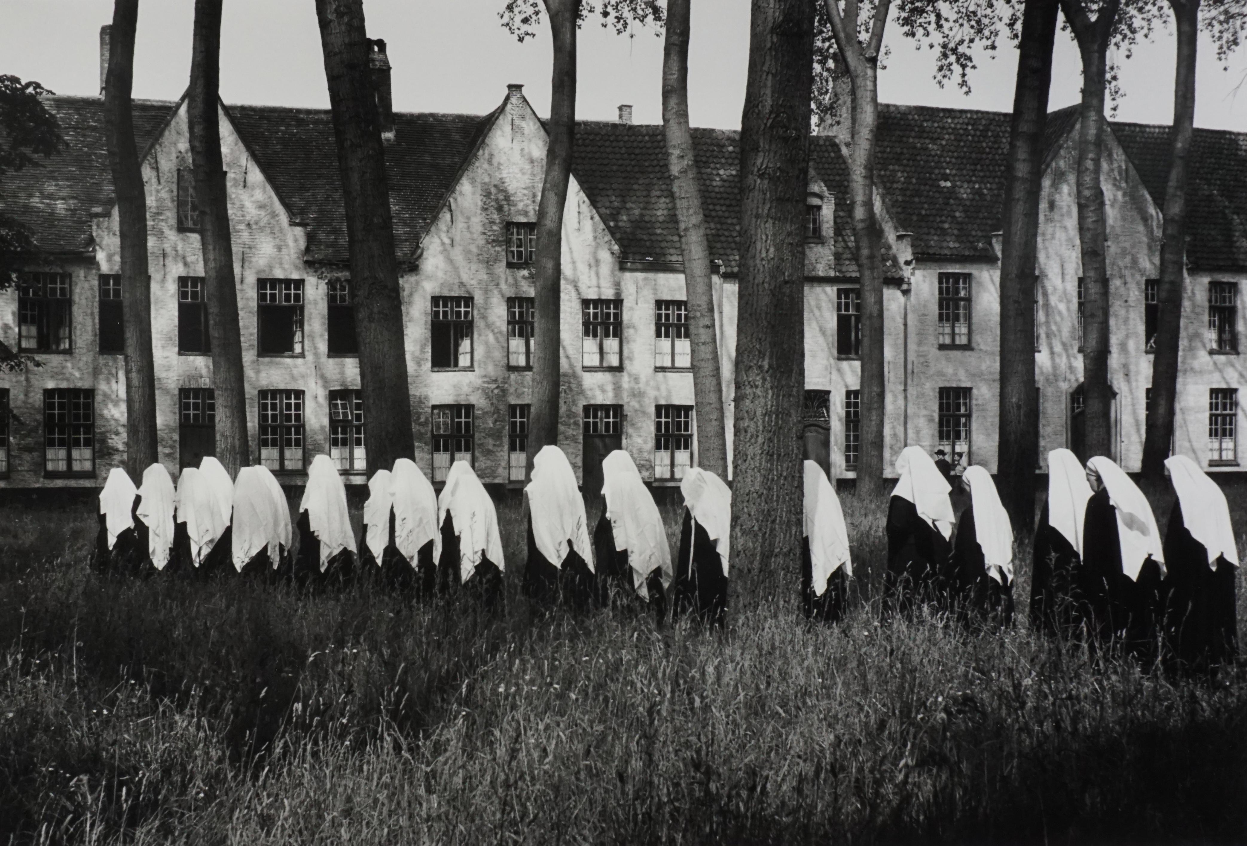 Edouard Boubat Black and White Photograph - La Beguinage de Bruges, Belgique, 1954