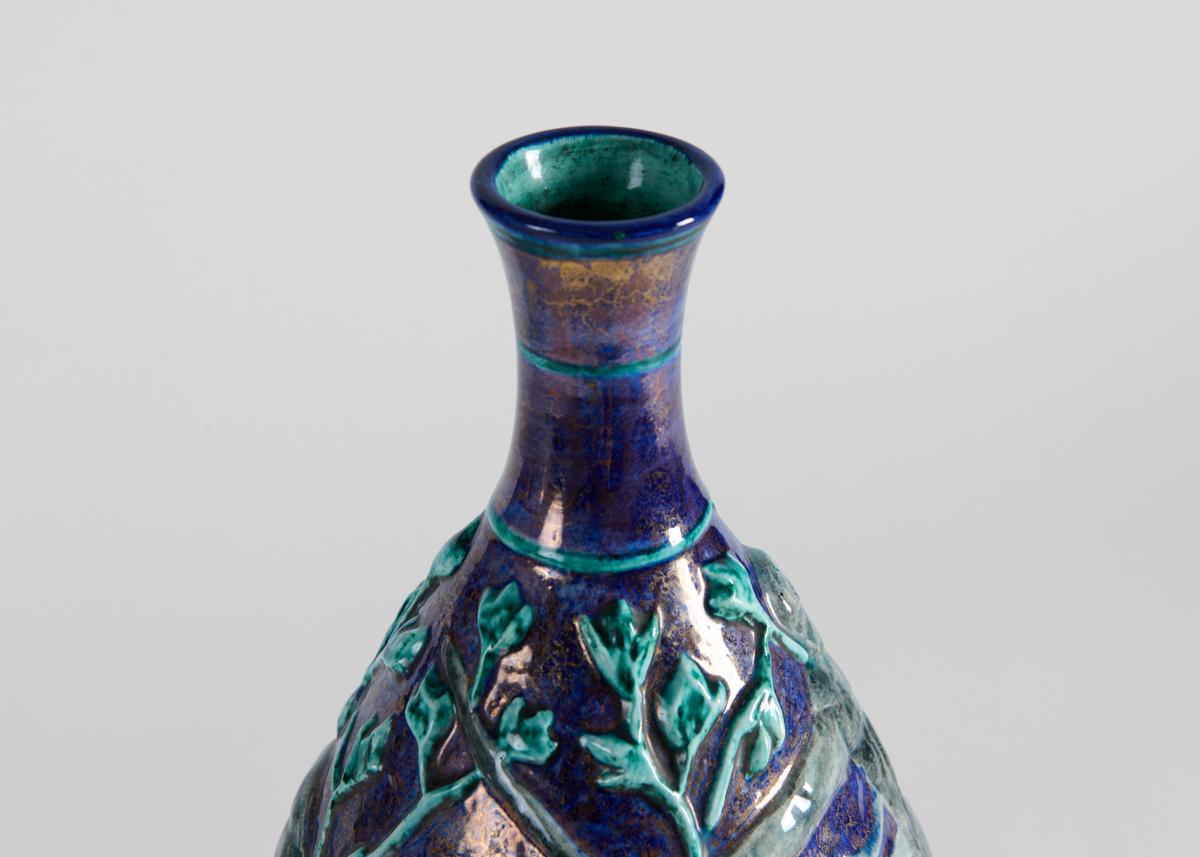 Edouard Cazaux, früh glasierte Art déco-Vase aus Porzellan, Frankreich, Frankreich 1930er Jahre im Zustand „Gut“ im Angebot in New York, NY
