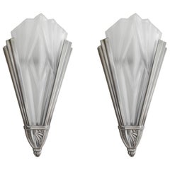 Edouard Cazaux for Degue Large Pair of French Art Deco Wall Sconces, Late 1920s