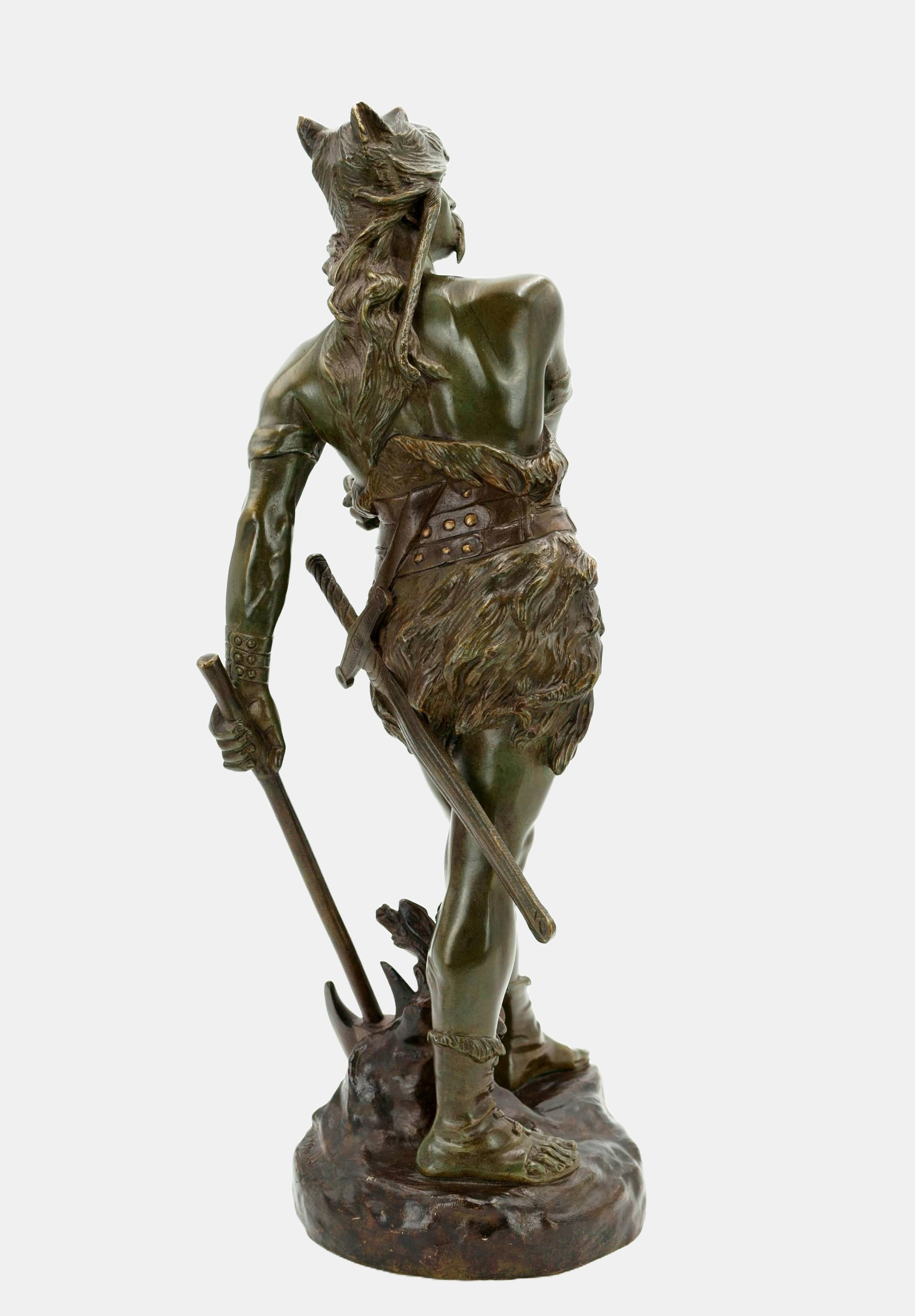 The Gallic warlord Vercingetorix / - The will to freedom - - Gold Figurative Sculpture by Edouard Drouot 