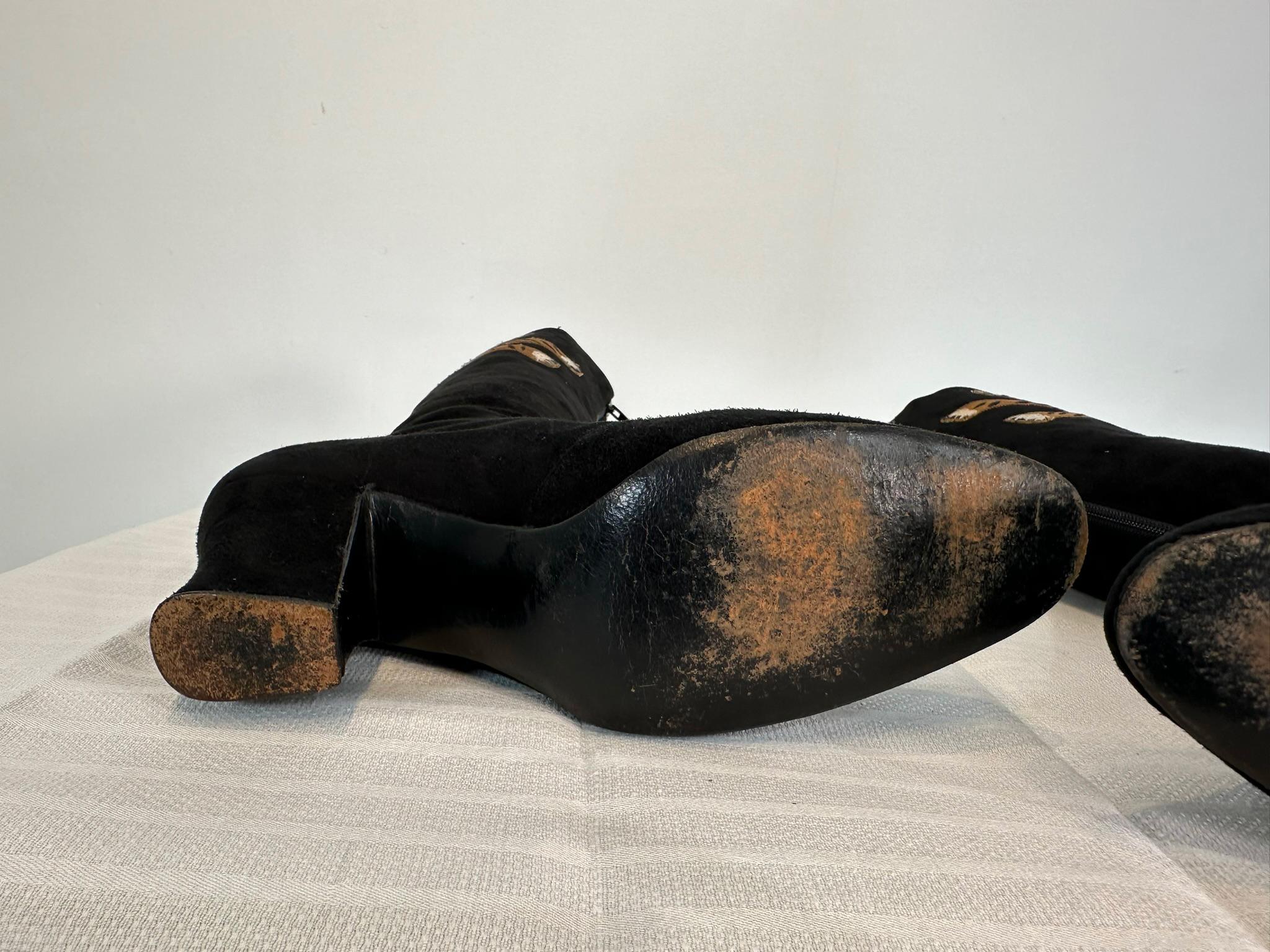 Edouard Jerrold 1960s Black Suede embroidered Tiger Zipper Front Boots 7 1/2B For Sale 6