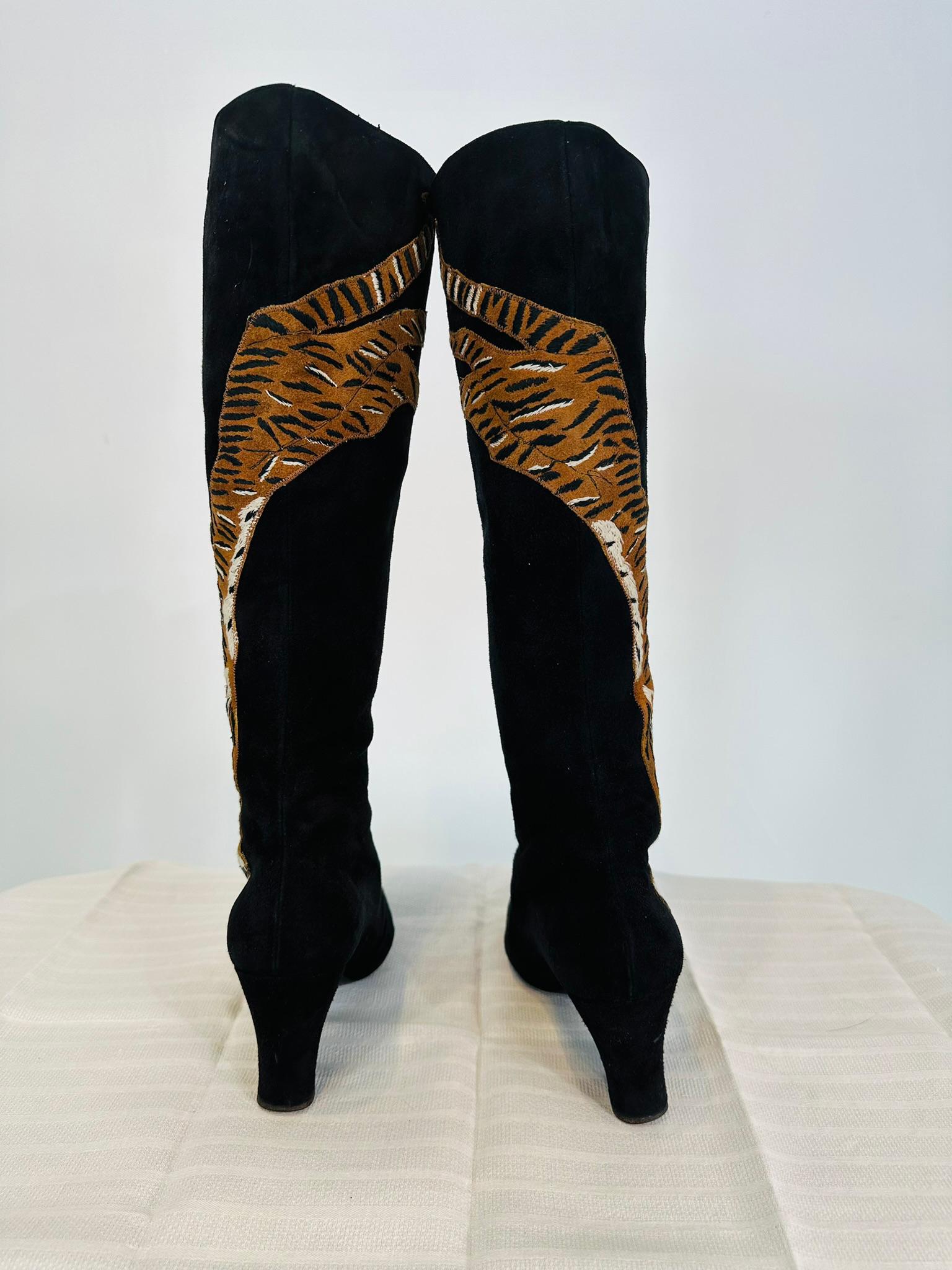 Edouard Jerrold 1960s Black Suede embroidered Tiger Zipper Front Boots 7 1/2B For Sale 3