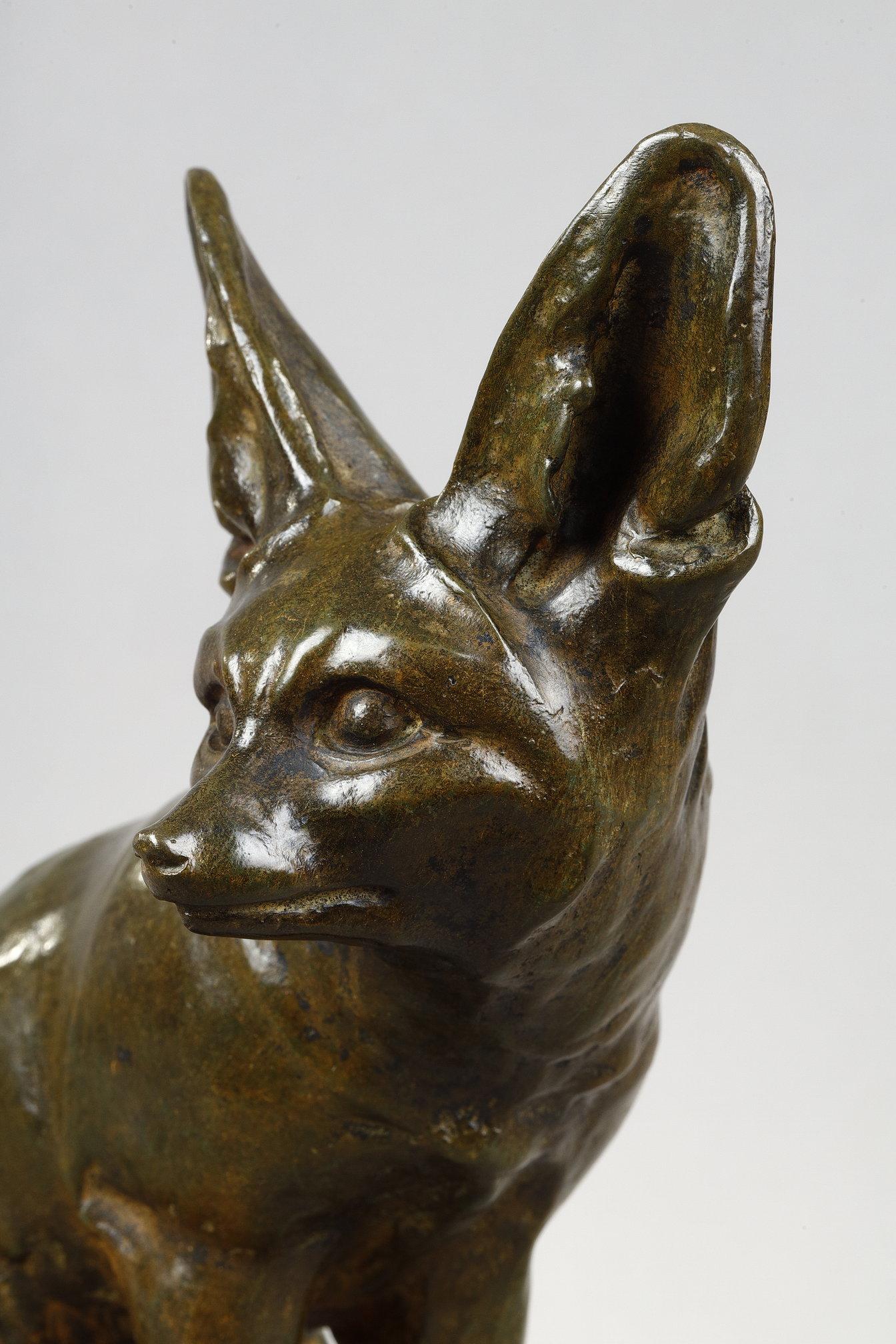 Fennec seduto
di Edouard-Marcel Sandoz (1881-1971)

Bronzo con una patina verde-marrone sfumata
firmato sulla coda 