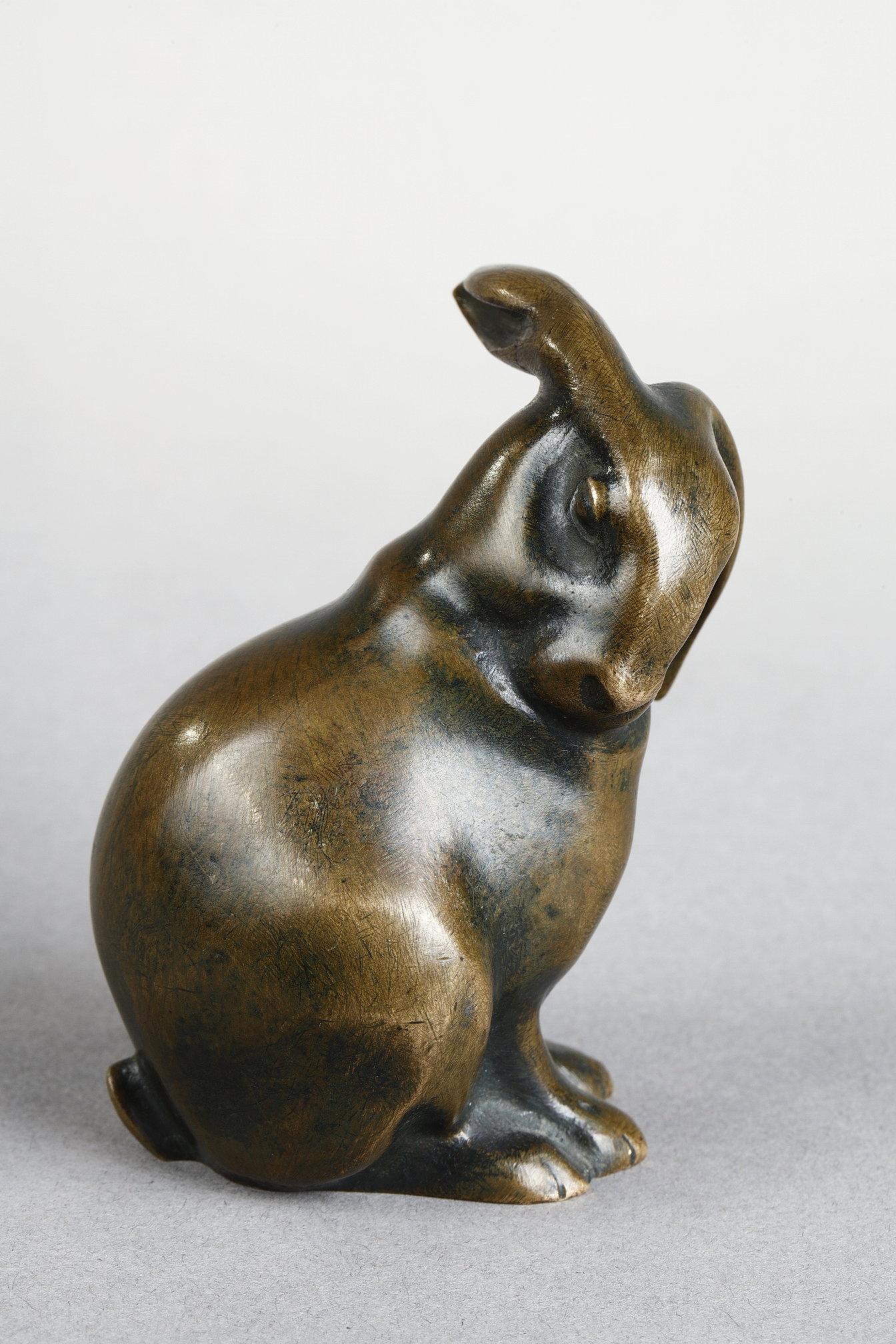 Rabbit seated 2