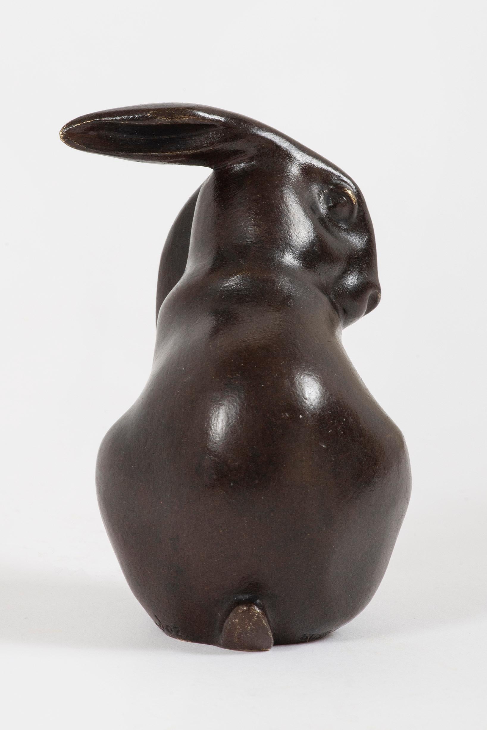 Lapin assis, sitted rabbit, Sandoz, sculpture, Animal, Bronze, 20's century - Sculpture by Edouard-Marcel Sandoz