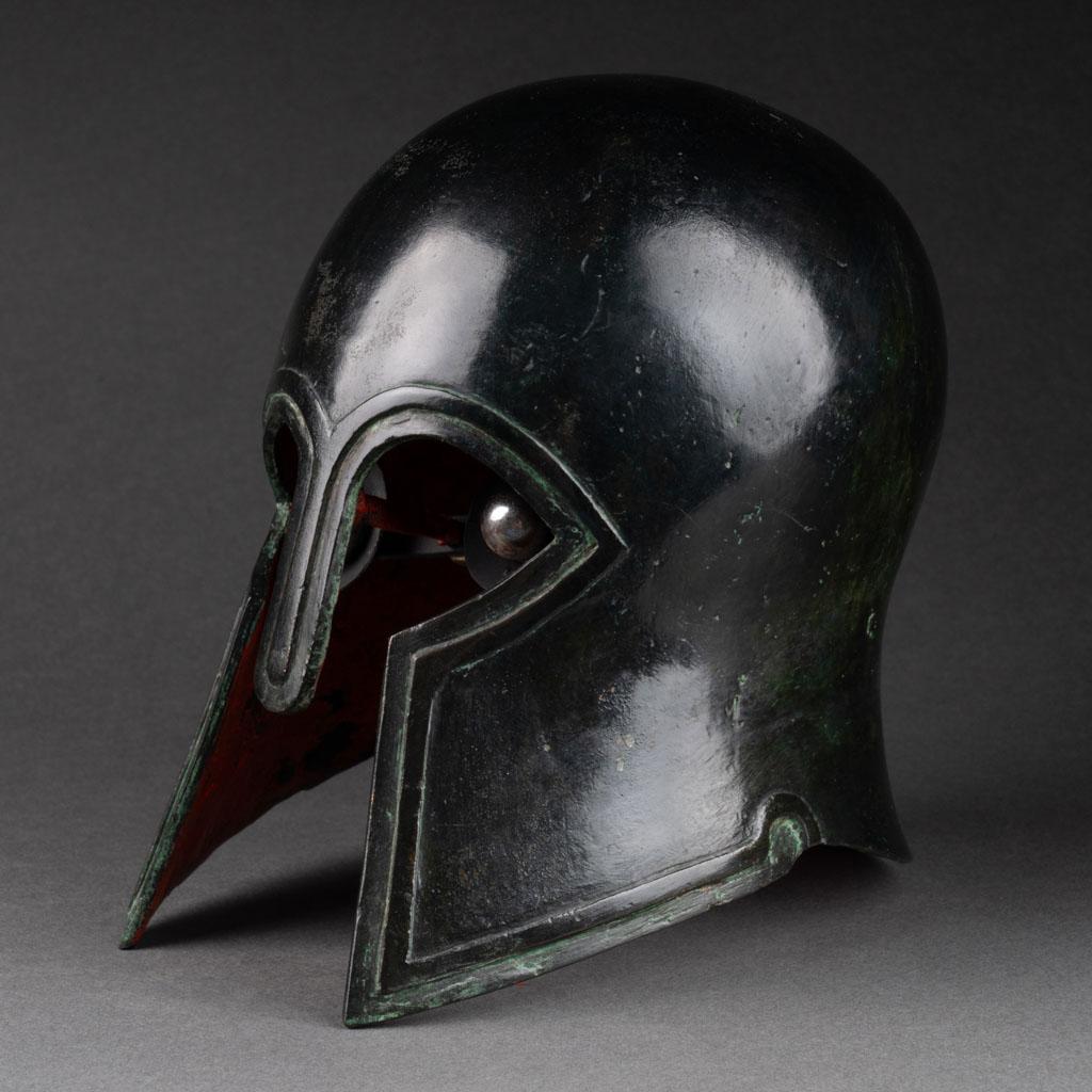 Metal Edouard Pastor (1932-2007): Bronze of a Greek Spartan warrior helmet