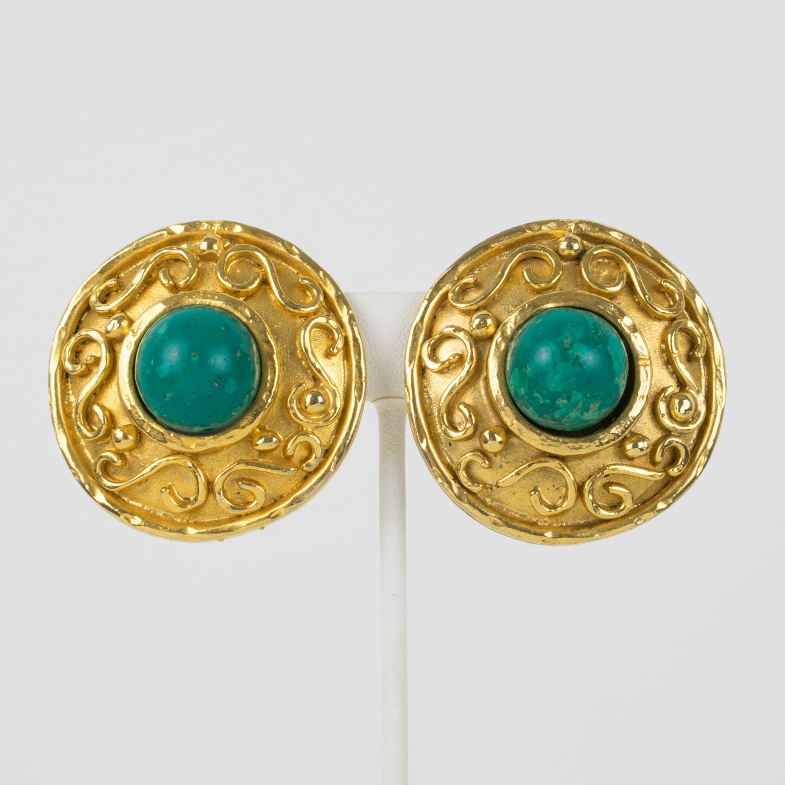 Orecchini a clip Edouard Rambaud con cabochon di resina turchese In condizioni ottime in vendita a Atlanta, GA