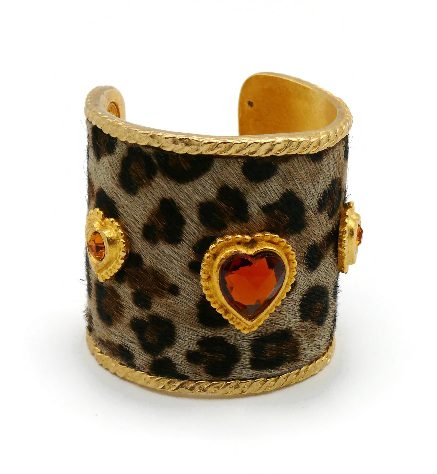 Edouard Rambaud Vintage Faux Leopard and Hearts Cuff Bracelet In Good Condition For Sale In Nice, FR