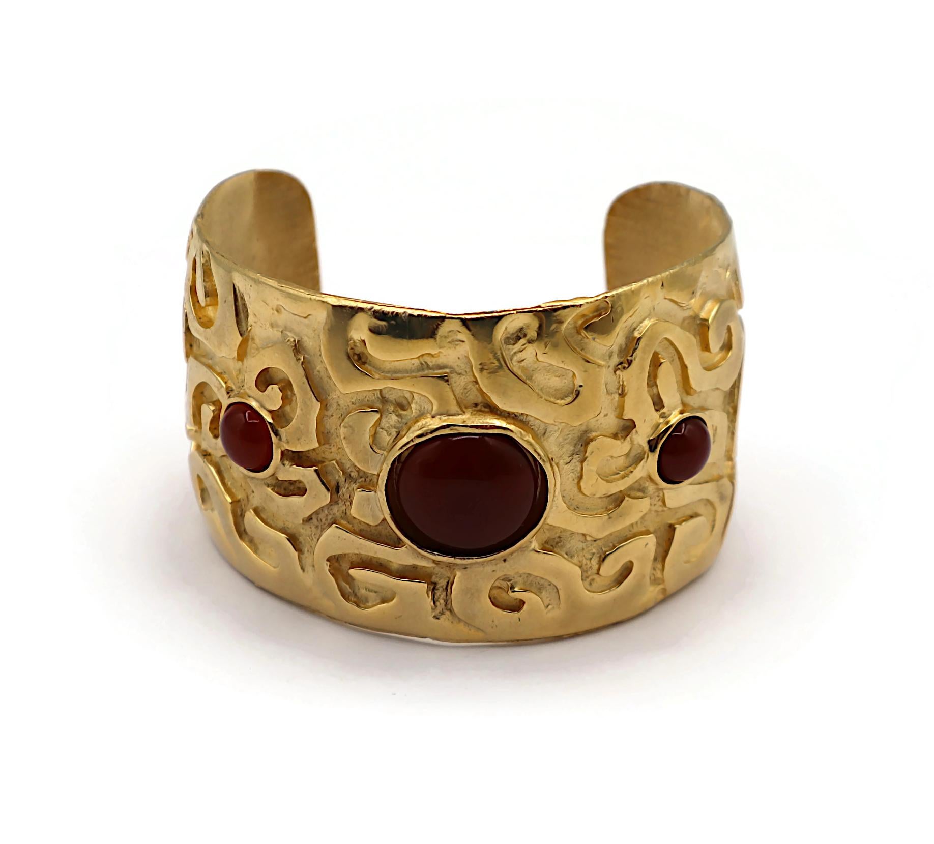 EDOUARD RAMBAUD Vintage Gold Tone Glass Cabochons Cuff Bracelet In Good Condition For Sale In Nice, FR