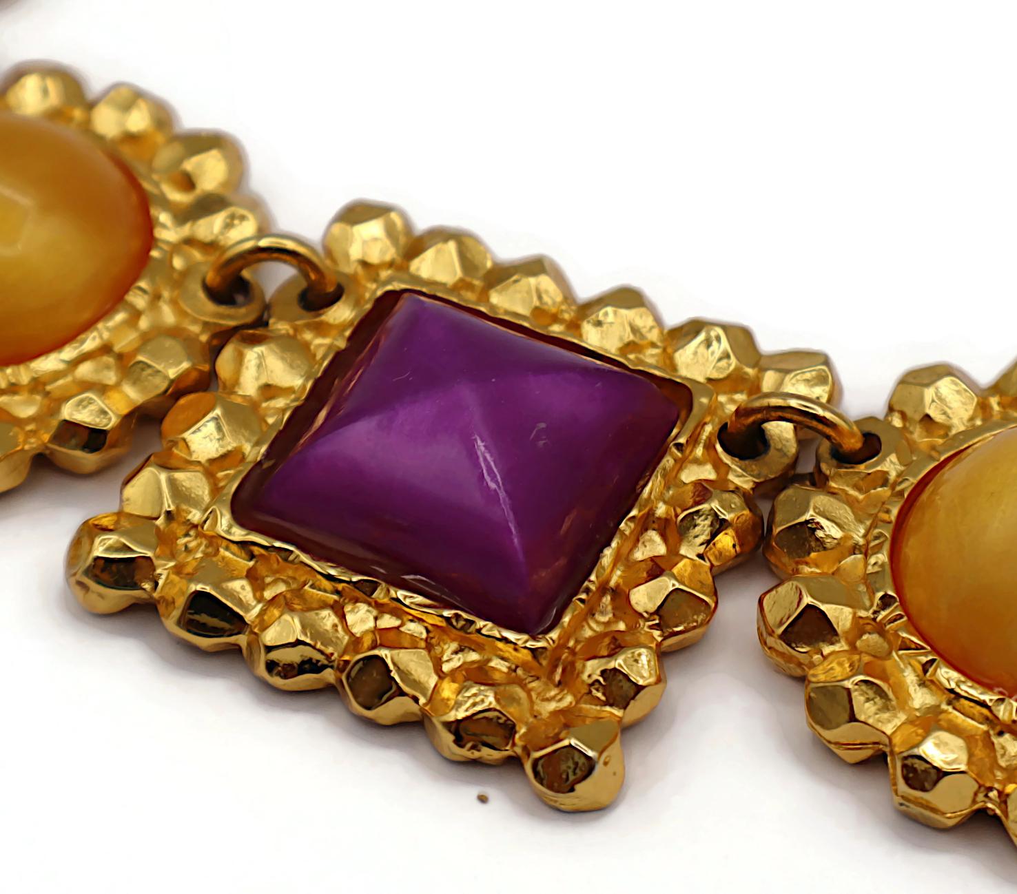 EDOUARD RAMBAUD Collana vintage con cabochon in resina e tonalità oro in vendita 15