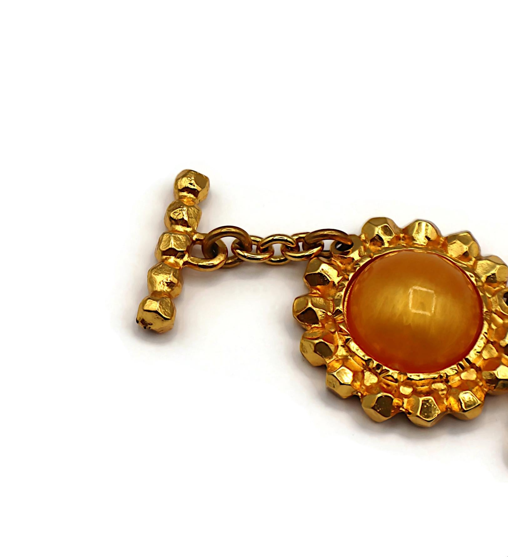 EDOUARD RAMBAUD Collana vintage con cabochon in resina e tonalità oro In condizioni buone in vendita a Nice, FR