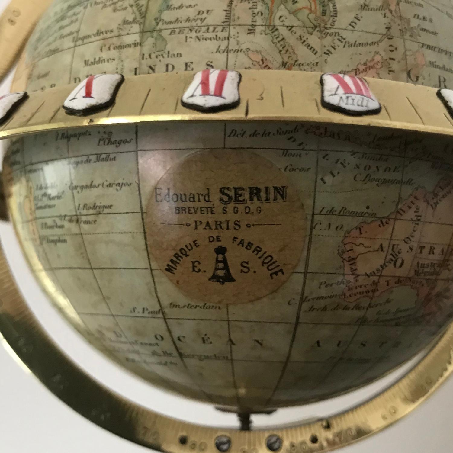 Mondphasenuhr aus schwarzem Marmor mit drehbarem Globus Edouard Serin:: Paris:: um 1880 im Angebot 3