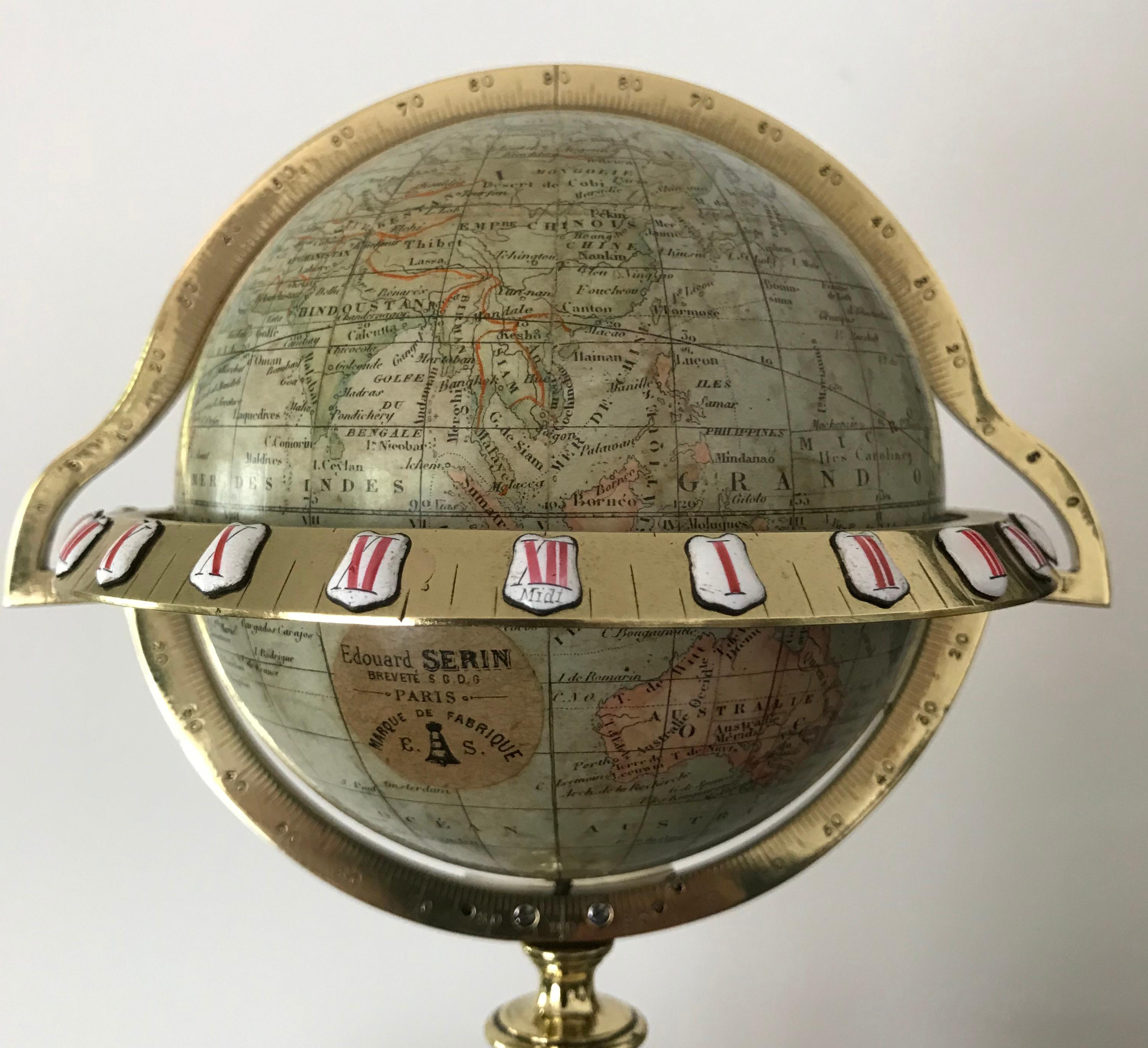 Pendule Globe terrestre rotatif à phase lunaire en marbre noir Edouard Serin:: Paris:: vers 1880 en vente 2
