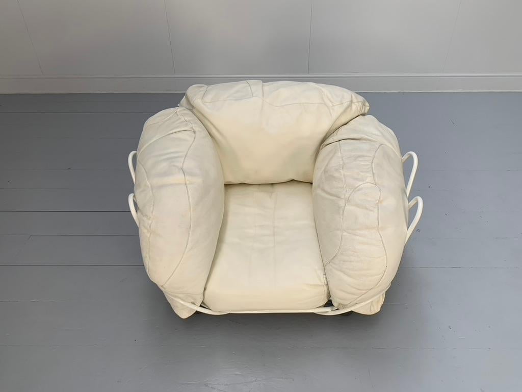 Sessel „Corbeille“ von Edra – aus elfenbeinfarbenem, weißem Leder im Zustand „Gut“ im Angebot in Barrowford, GB