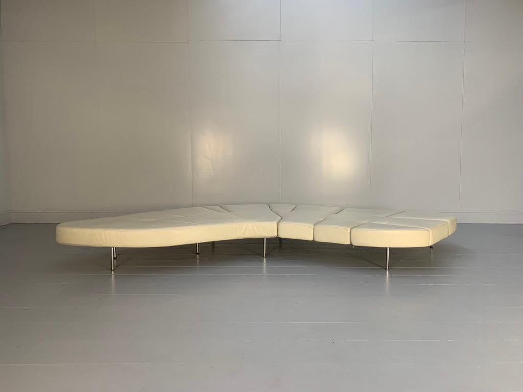 Edra „Flap FLP010 DX“ Sofa mit Klappe - In weißem Leder (21. Jahrhundert und zeitgenössisch) im Angebot