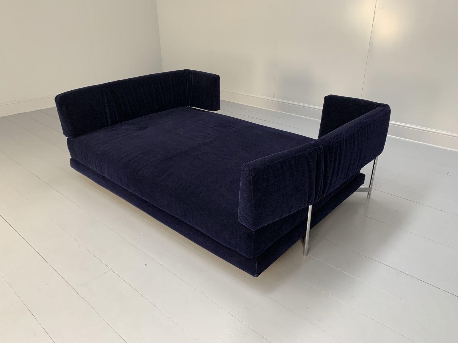 Edra “L’Homme Et La Femme” Daybed Sofa in Navy Blue Mohair Velvet For Sale 3