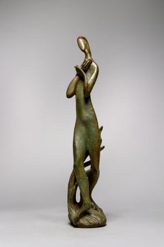 Equinozio di Vernale, Figura di donna in bronzo del XX secolo, artista della Scuola di Cleveland