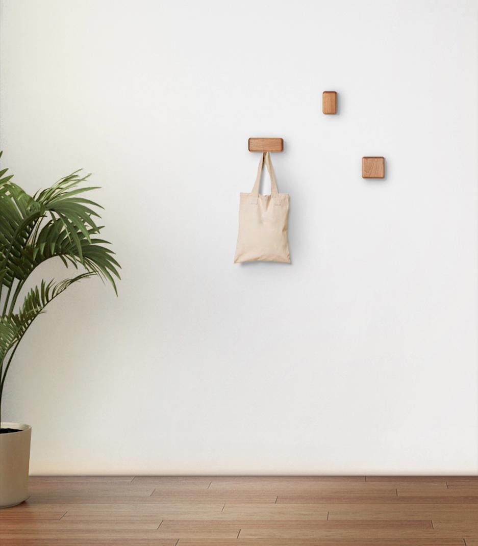 Minimalist Edros Wall Hanger 03 pieces — Handmade Solid Wood Contemporary Brazilian Design For Sale