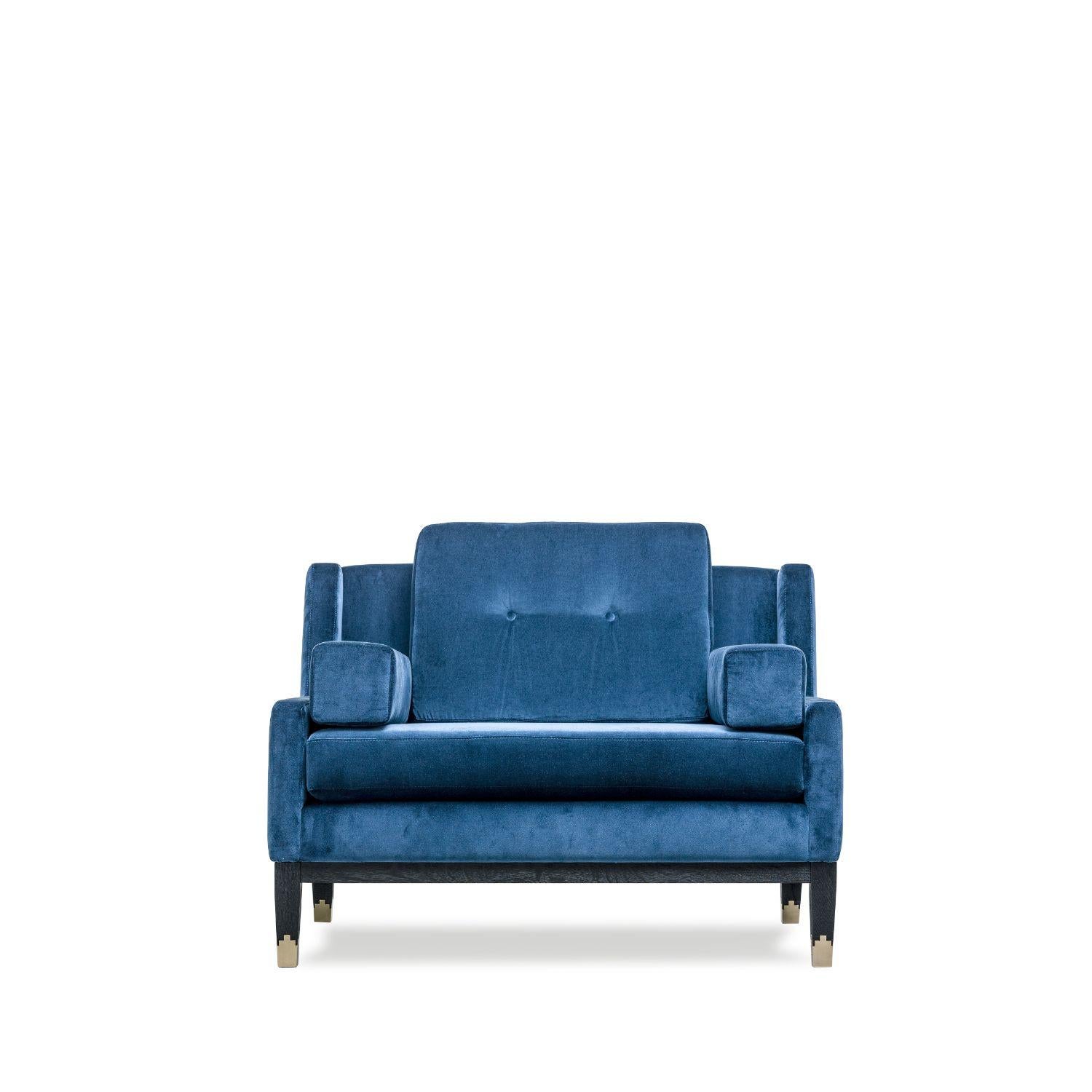 Fauteuil Mr. Jones, 100% velours de coton, par Duistt

MR. Le fauteuil JONES, fabriqué avec une grande attention aux détails, est une pièce qui présente une influence classique avec un design et des détails épurés, s'intégrant parfaitement dans un