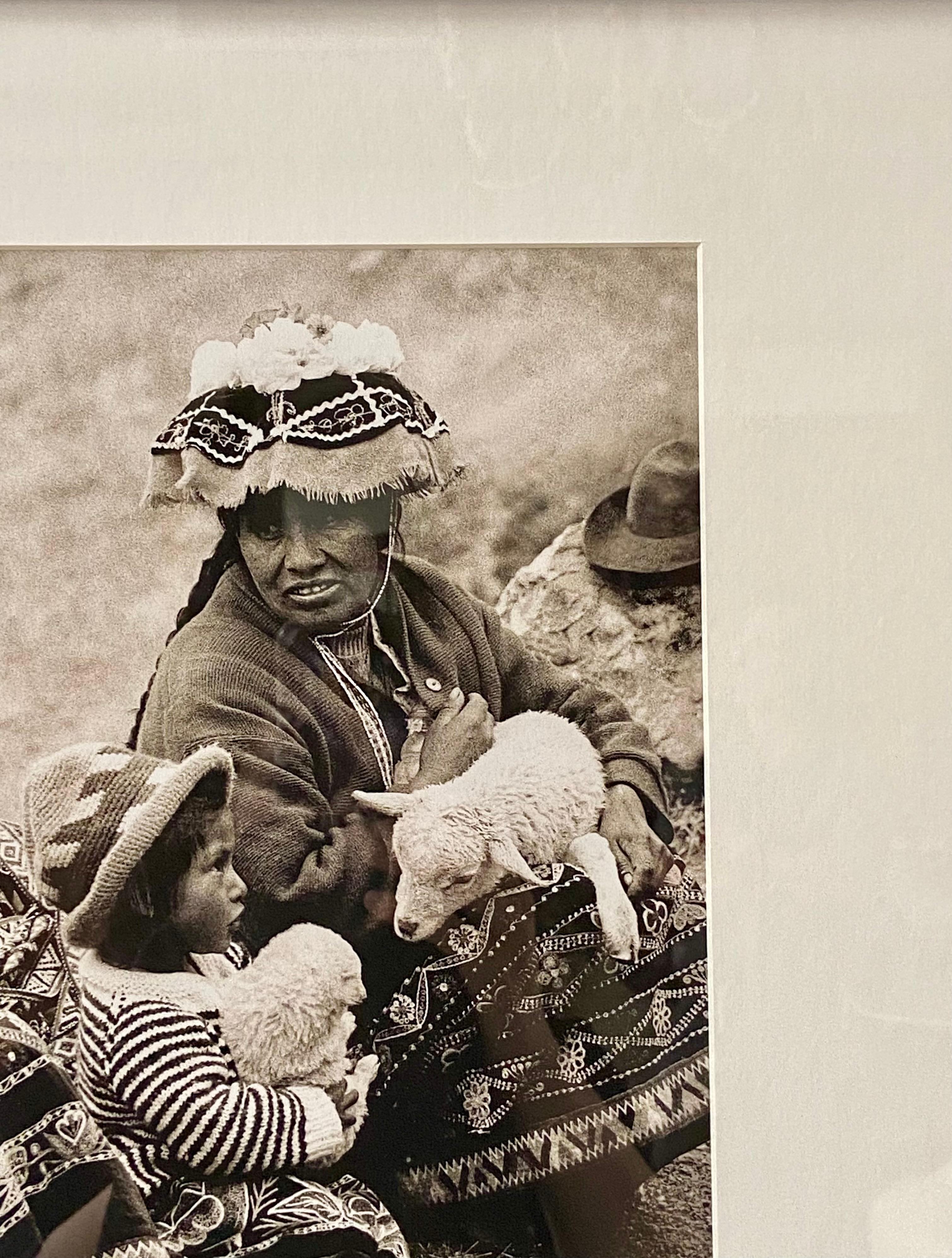 Indische Frau und Kind aus Indien im Angebot 5