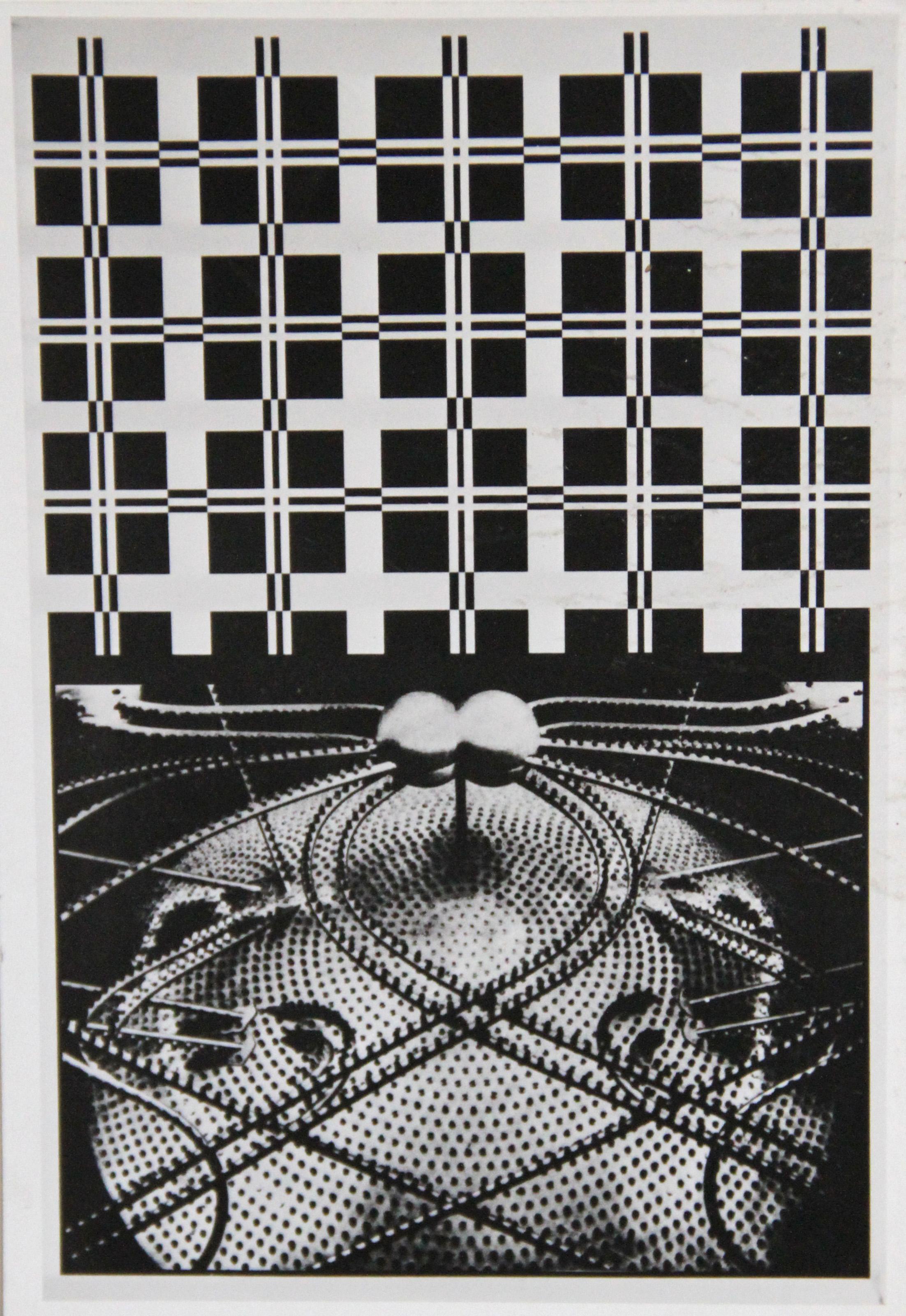 Sin título - Rejilla óptica, litografía Pop Art  por Eduardo Paolozzi