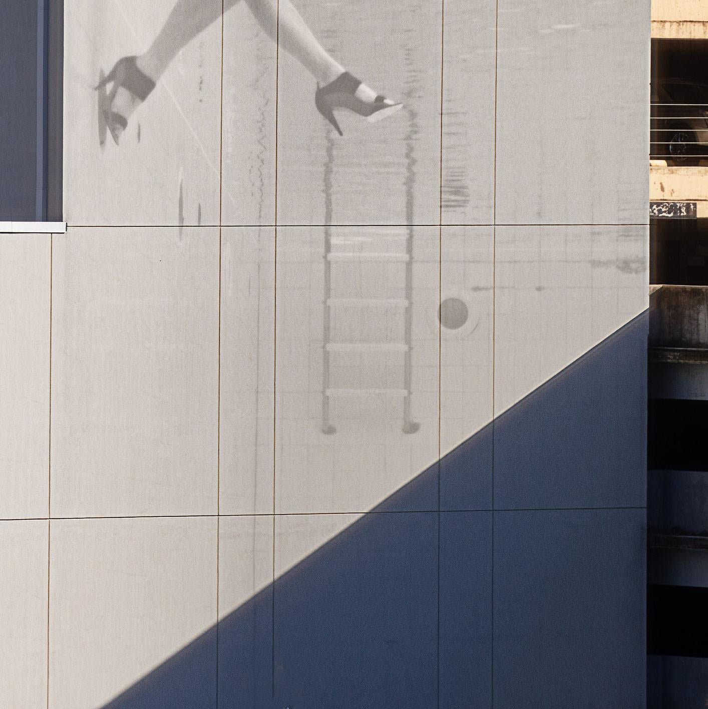 A Space. Dalla serie The Billboard - Photograph di Eduardo Rezende