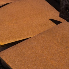 Deslocado. From the Trama series