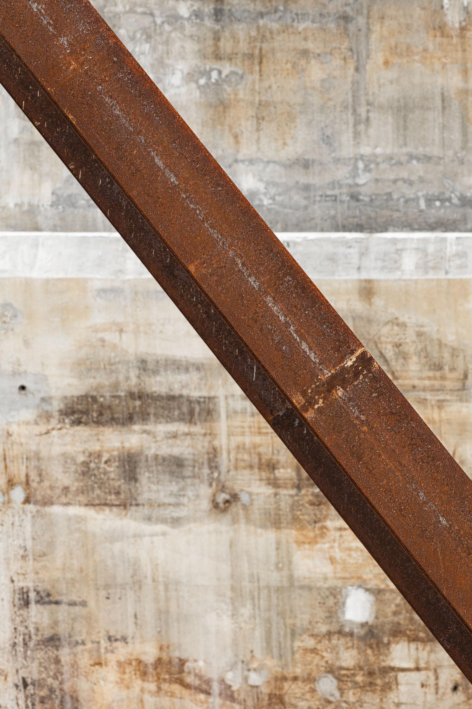 Diagonal. From the Trama series