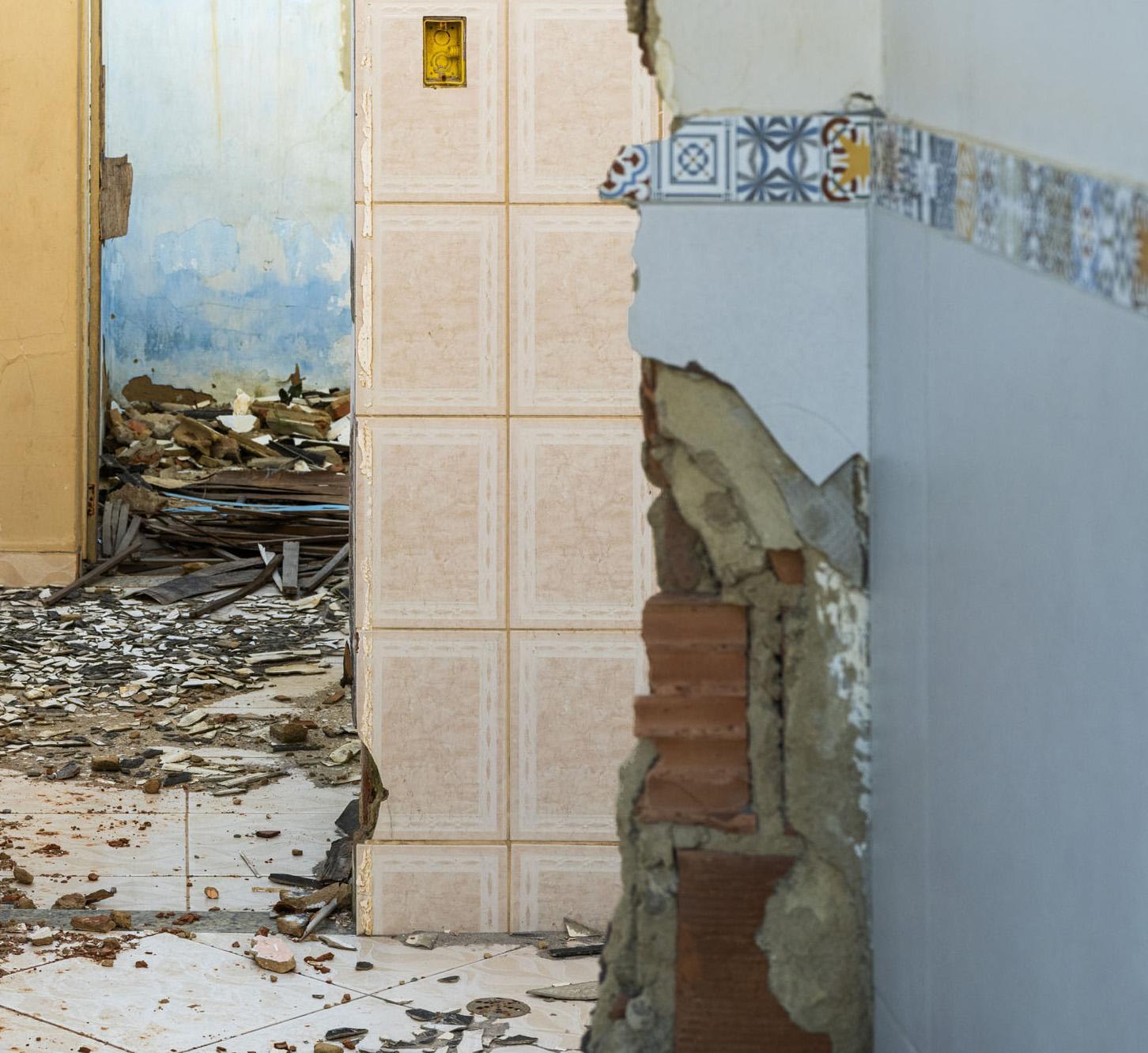 Fui Feliz. Aus der Reihe Janela do Tempo (Moderne), Photograph, von Eduardo Rezende