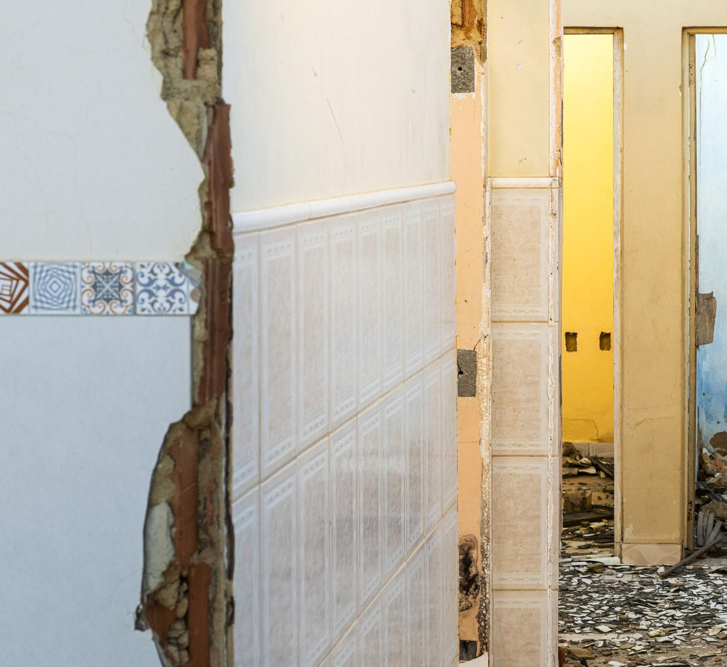 Fui Feliz. Aus der Reihe Janela do Tempo (Grau), Landscape Photograph, von Eduardo Rezende