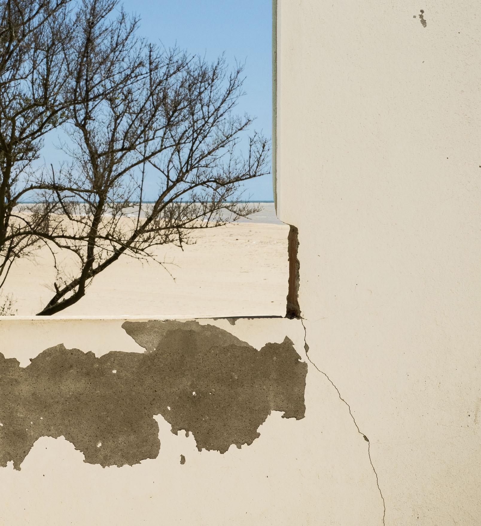 Sem Luz. From The Janela do Tempo series - Modern Photograph by Eduardo Rezende