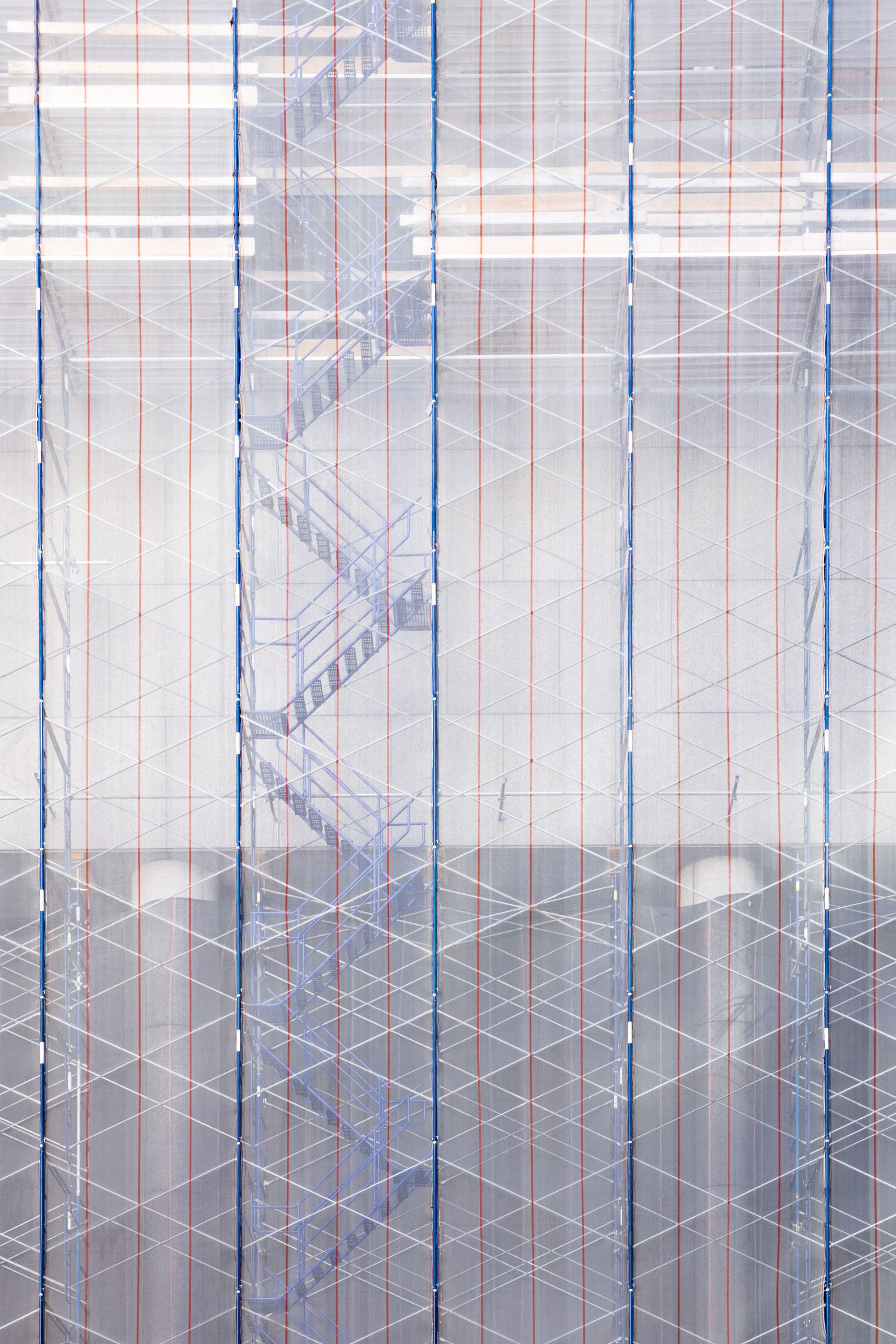 Transparência. From The Lavori in Corso series